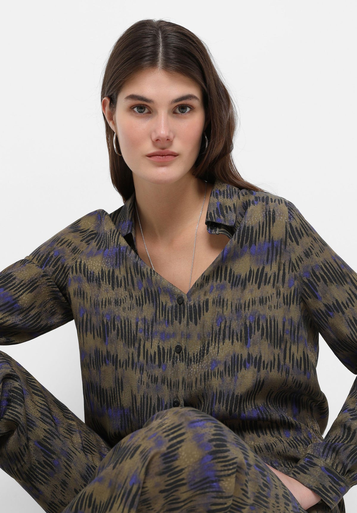 CAMISA ESTAMPADA FLUIDA