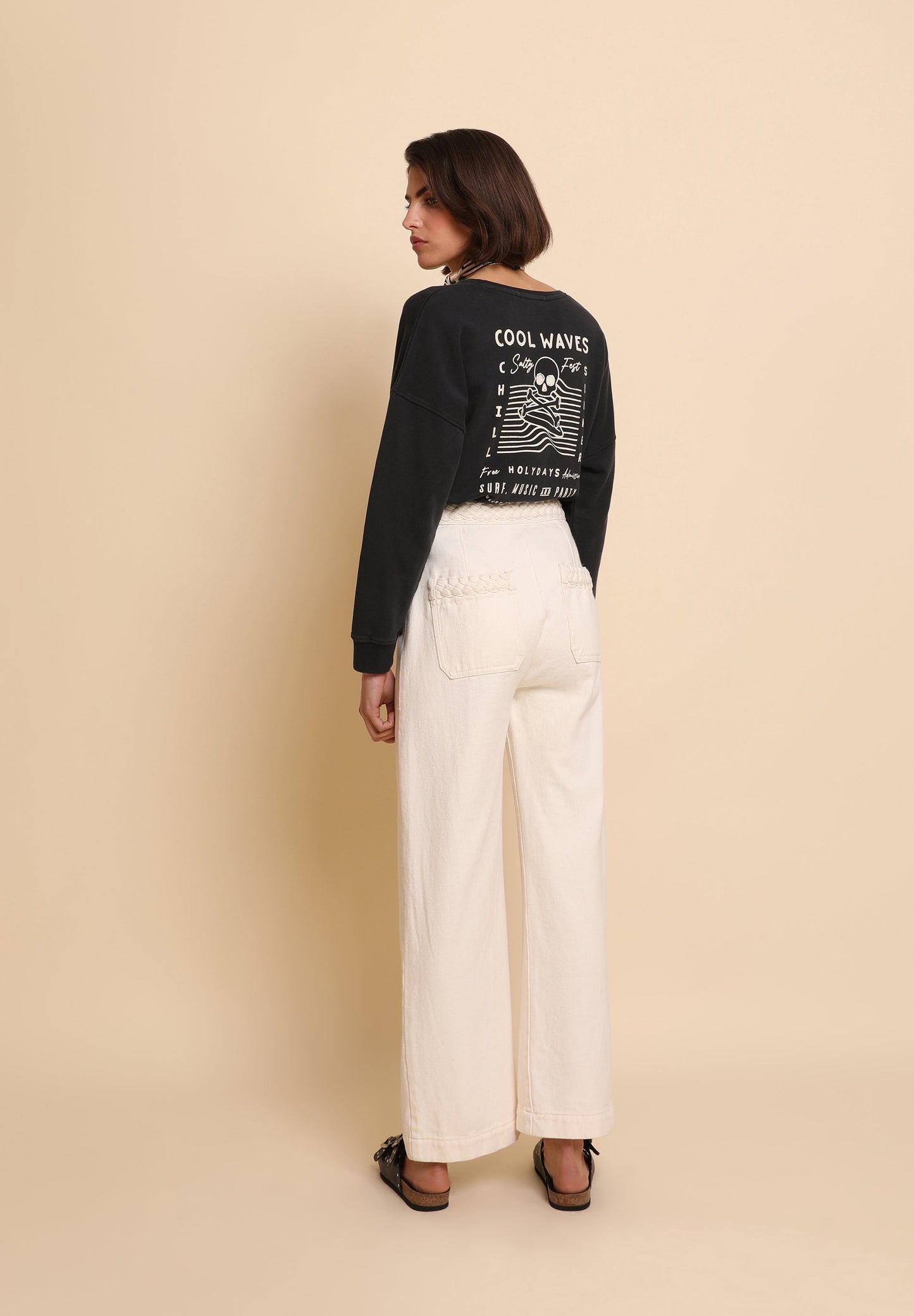 PANTALÓN DENIM DETALLE TRENZADO