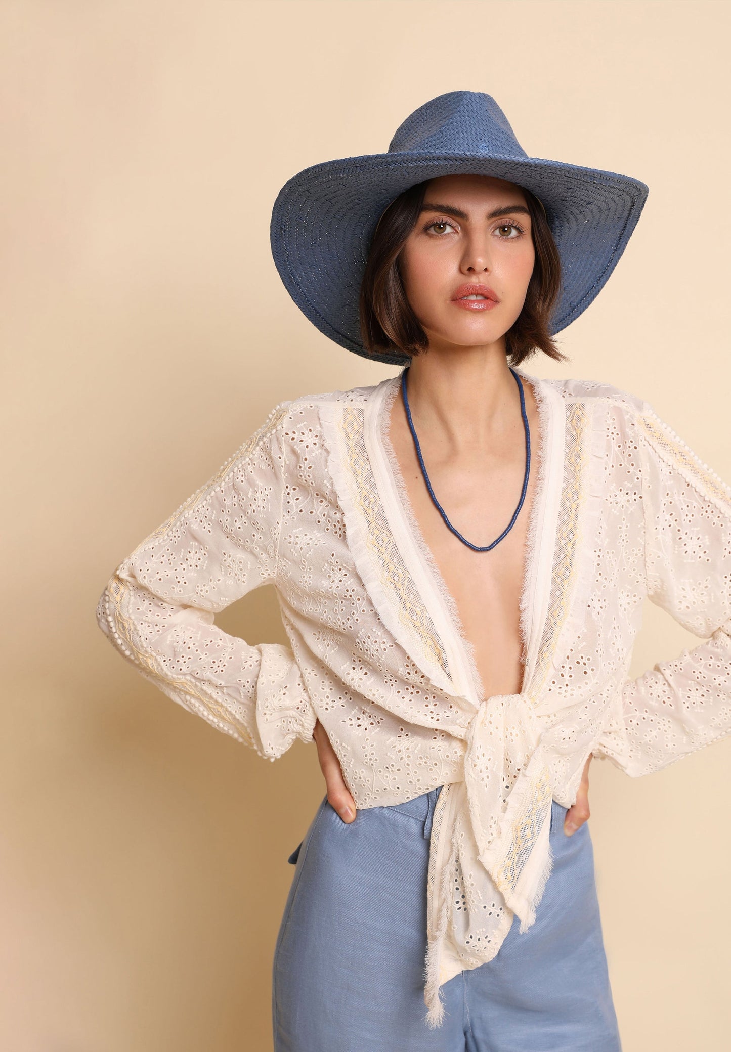 BLUSA BORDADO SUIZO