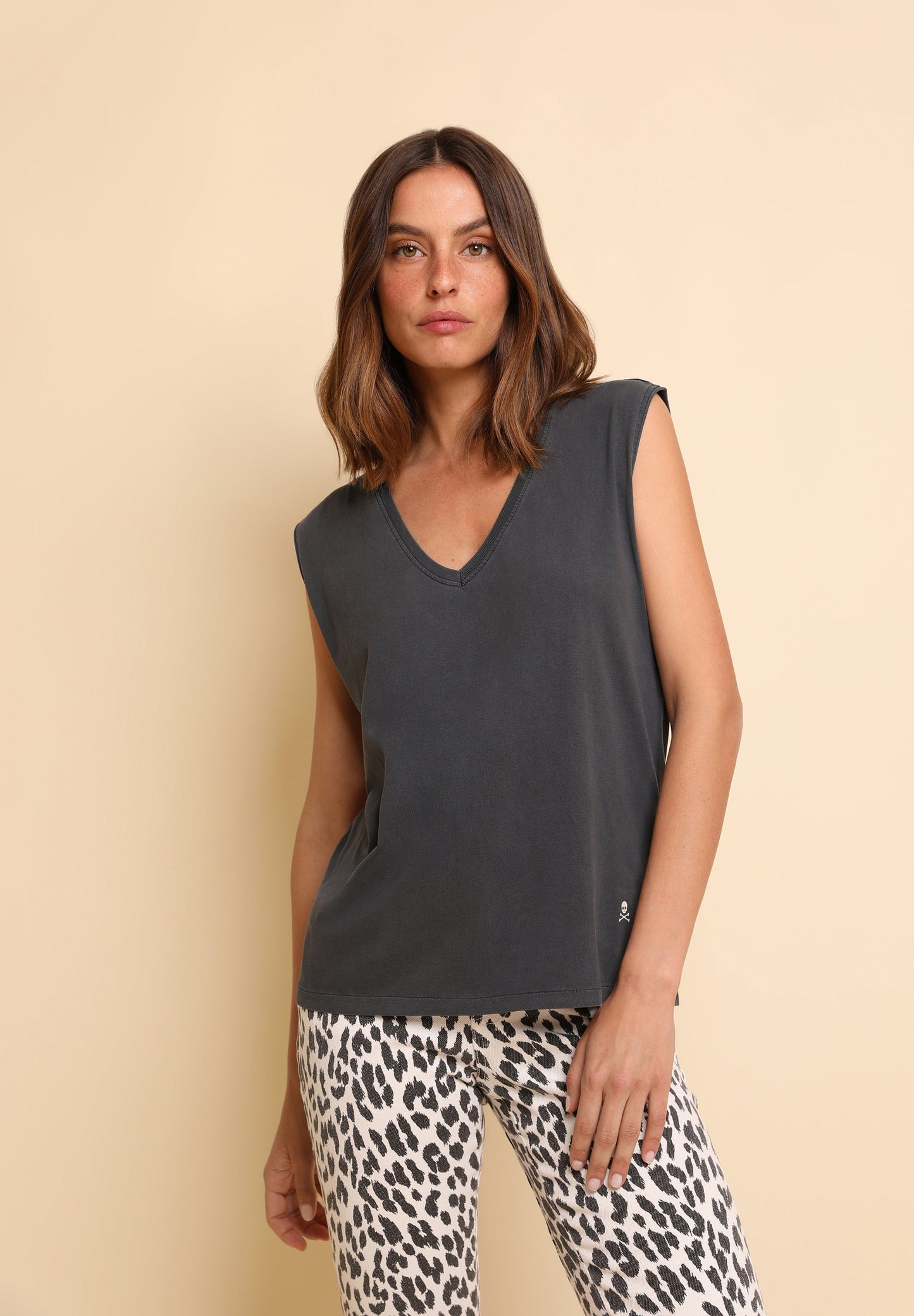 CAMISETA PRINT CUELLO PICO