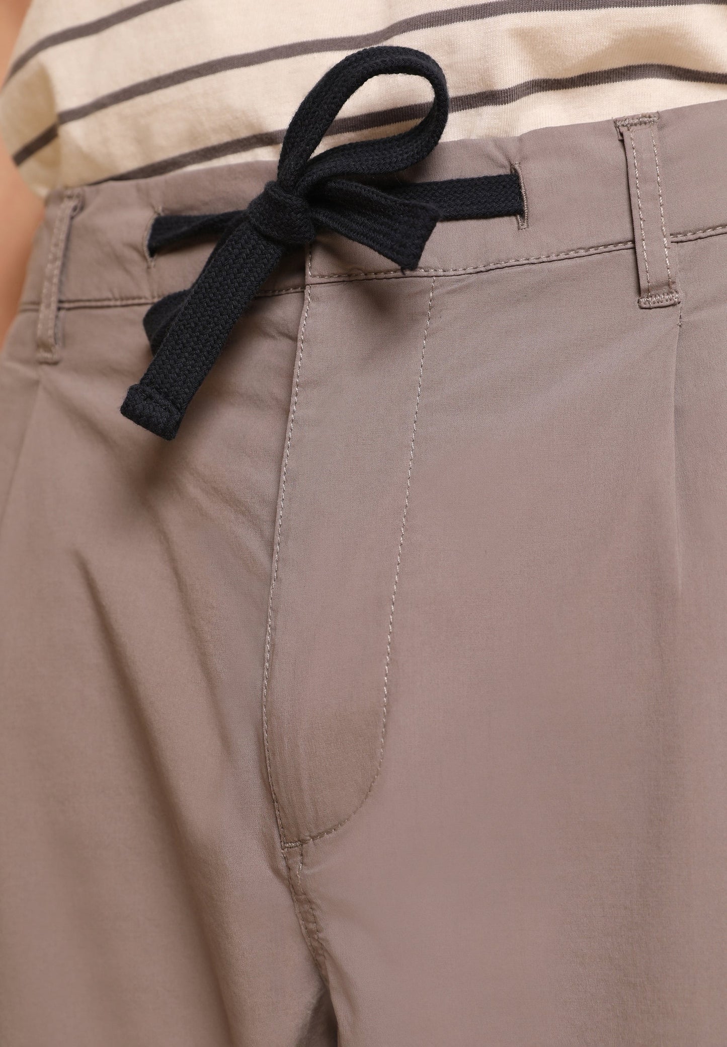 PANTALÓN CIERRE LAZADA