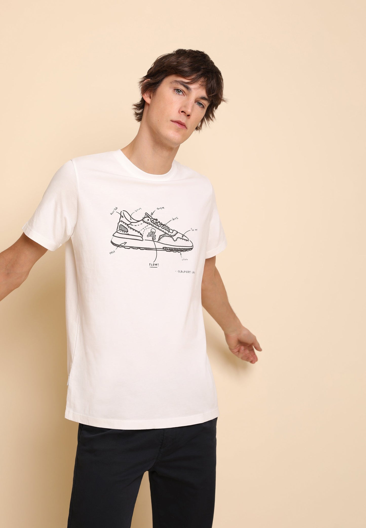 CAMISETA DIBUJO SNEAKERS
