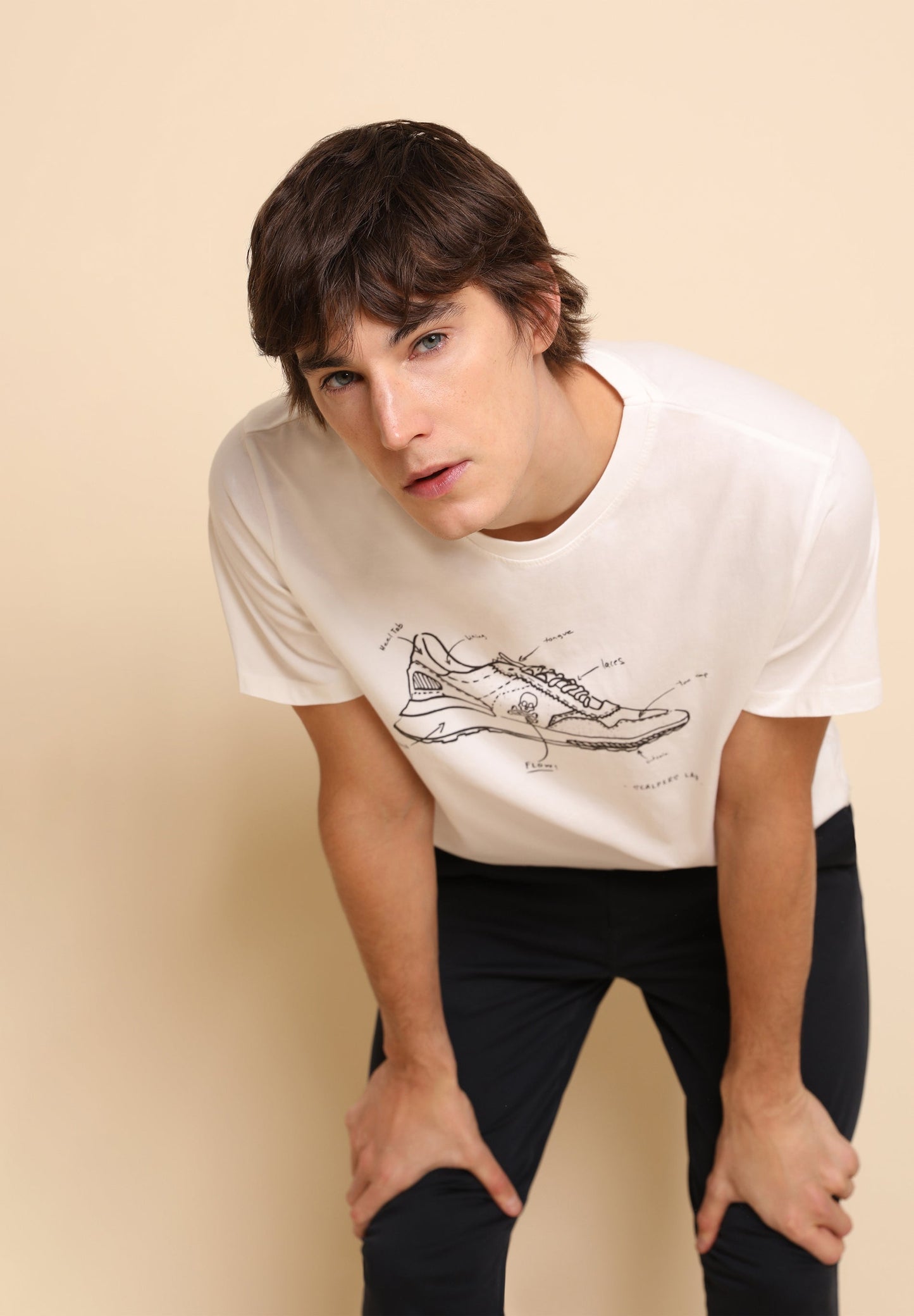 CAMISETA DIBUJO SNEAKERS