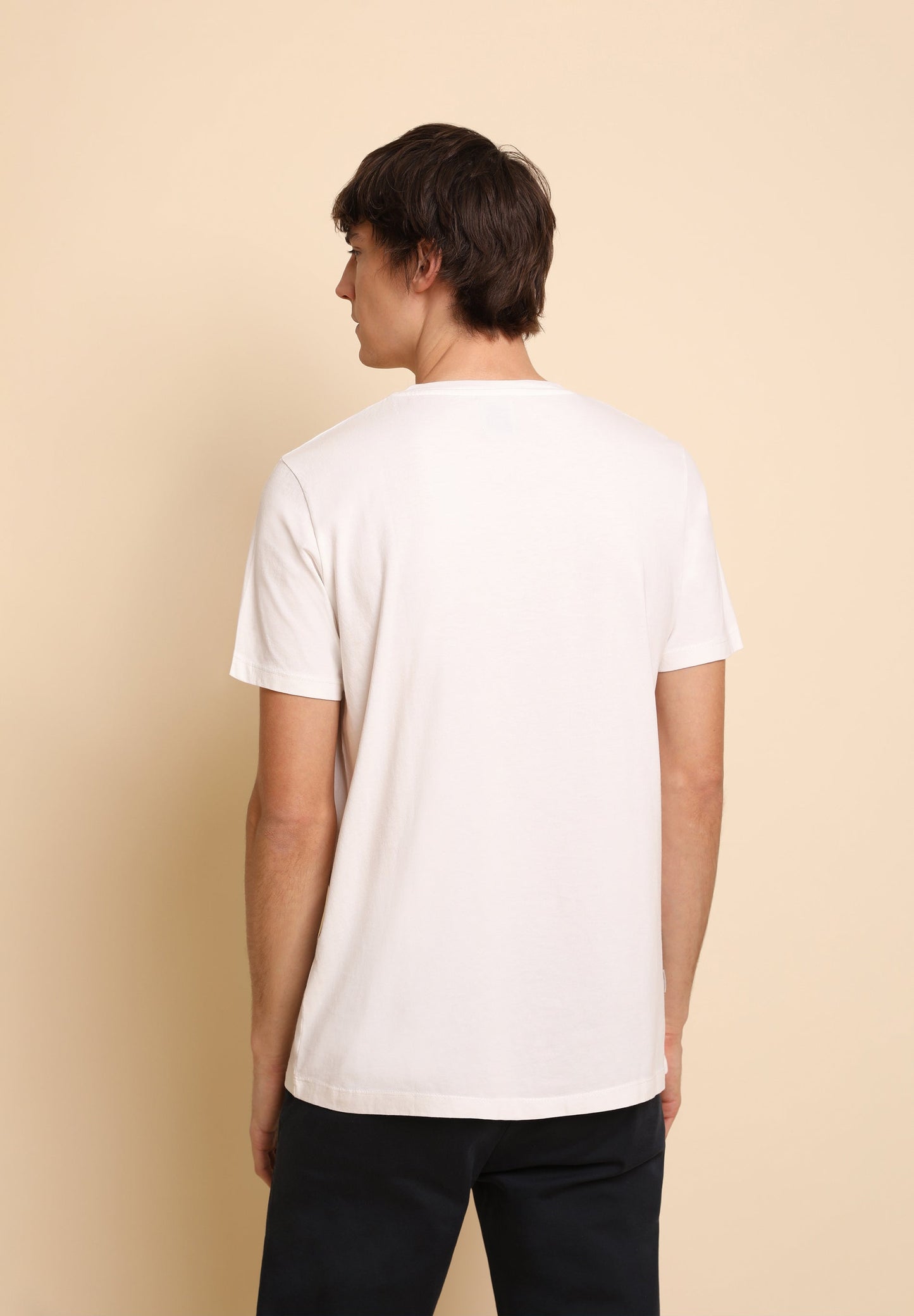 CAMISETA DIBUJO SNEAKERS