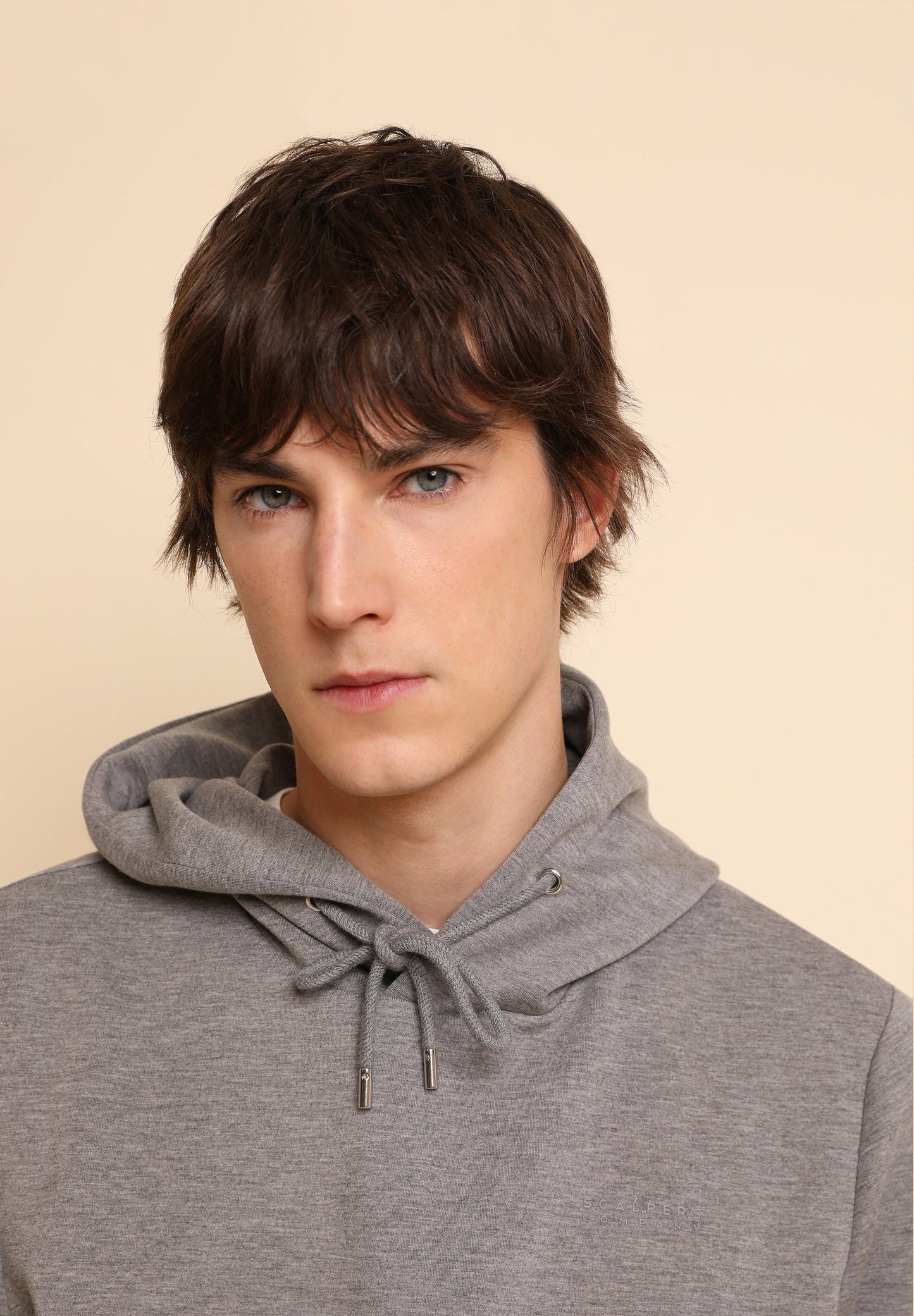 SUDADERA NEO CAPUCHA