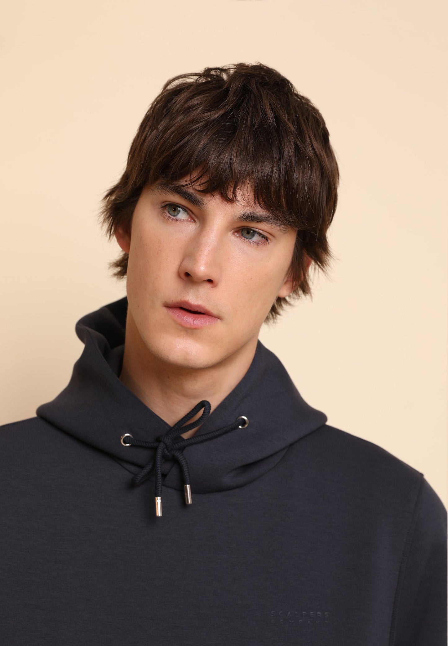 SUDADERA NEO CAPUCHA
