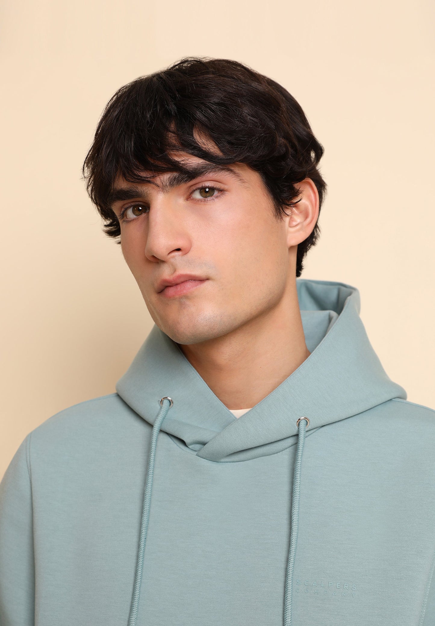 SUDADERA NEO CAPUCHA