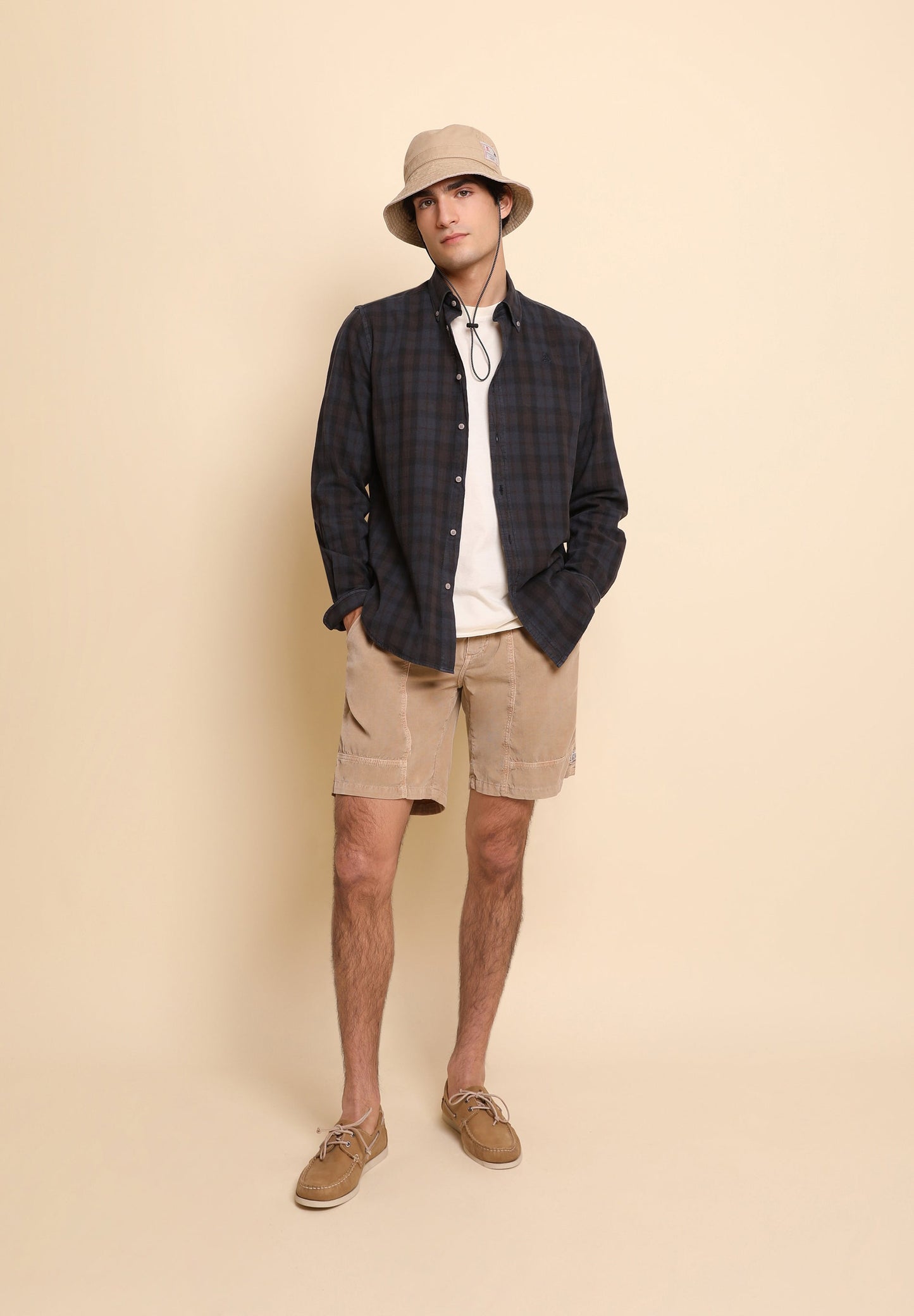 CAMISA CUADROS CUELLO BOTONES