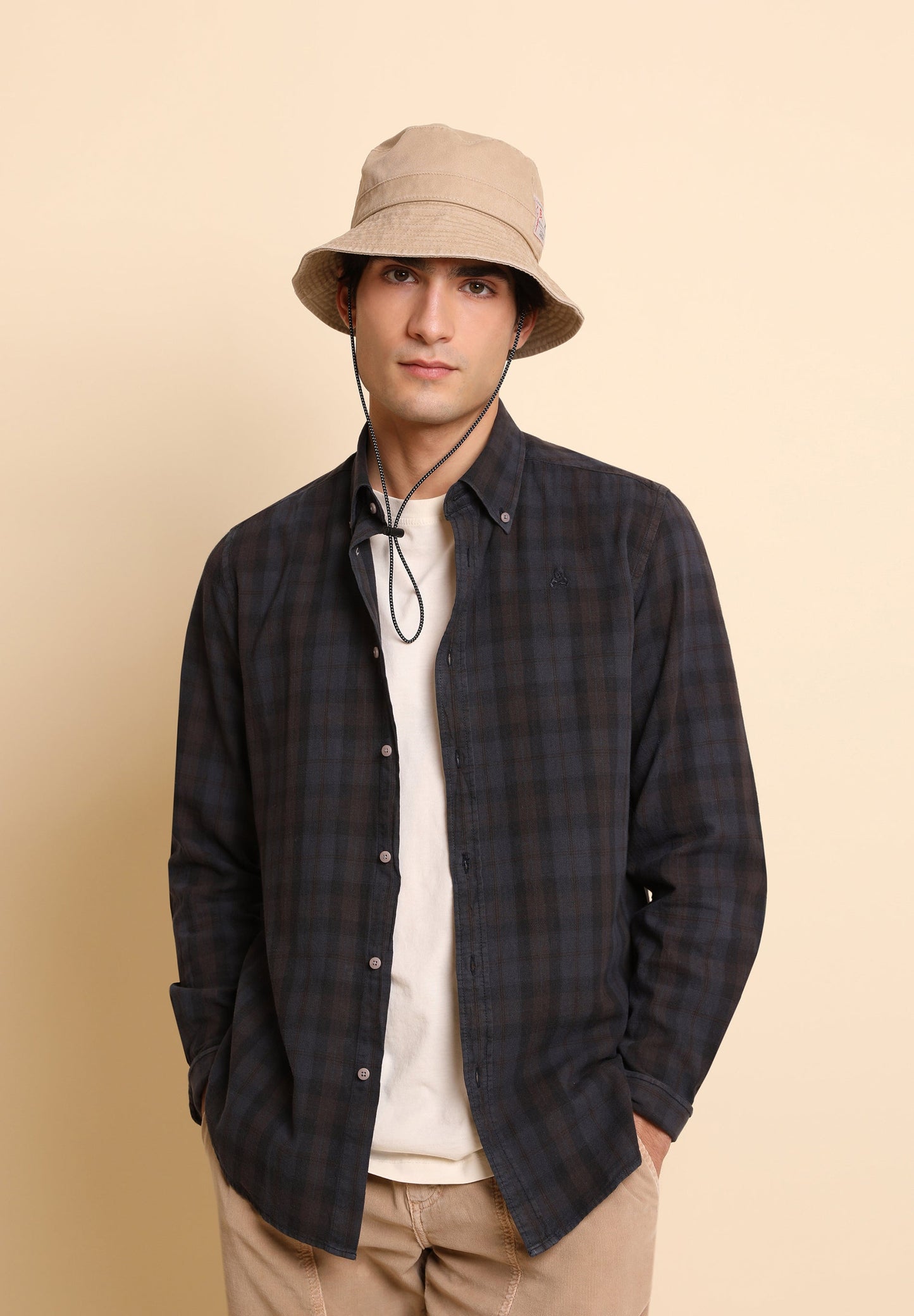 CAMISA CUADROS CUELLO BOTONES