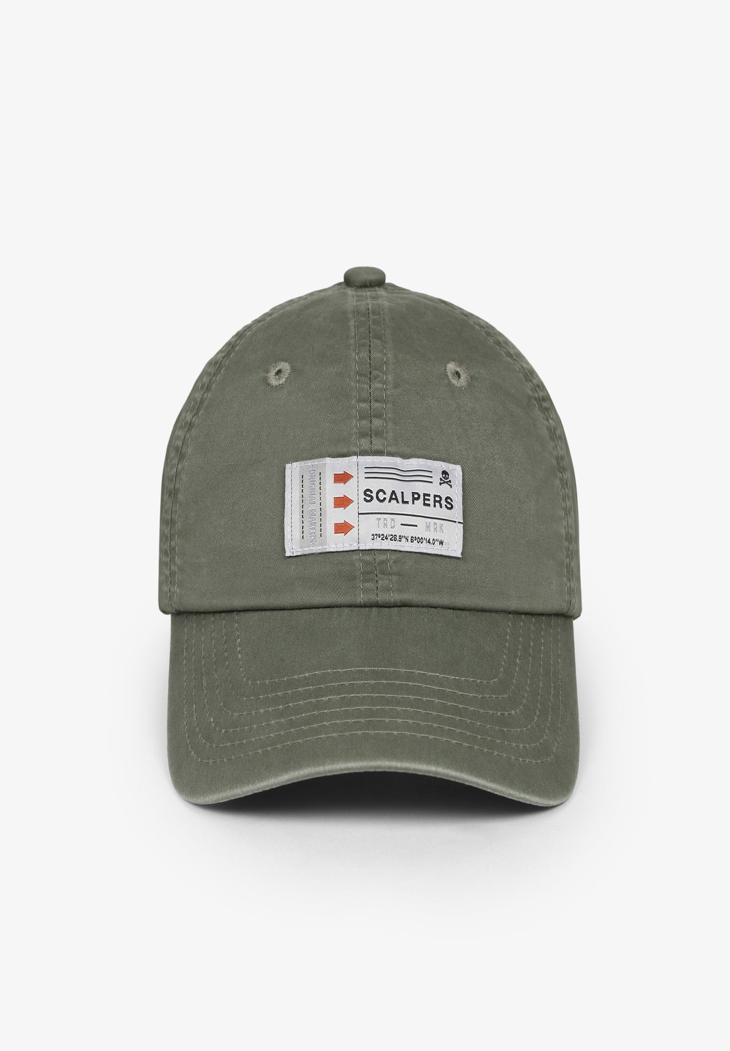 GORRA DETALLE ETIQUETA