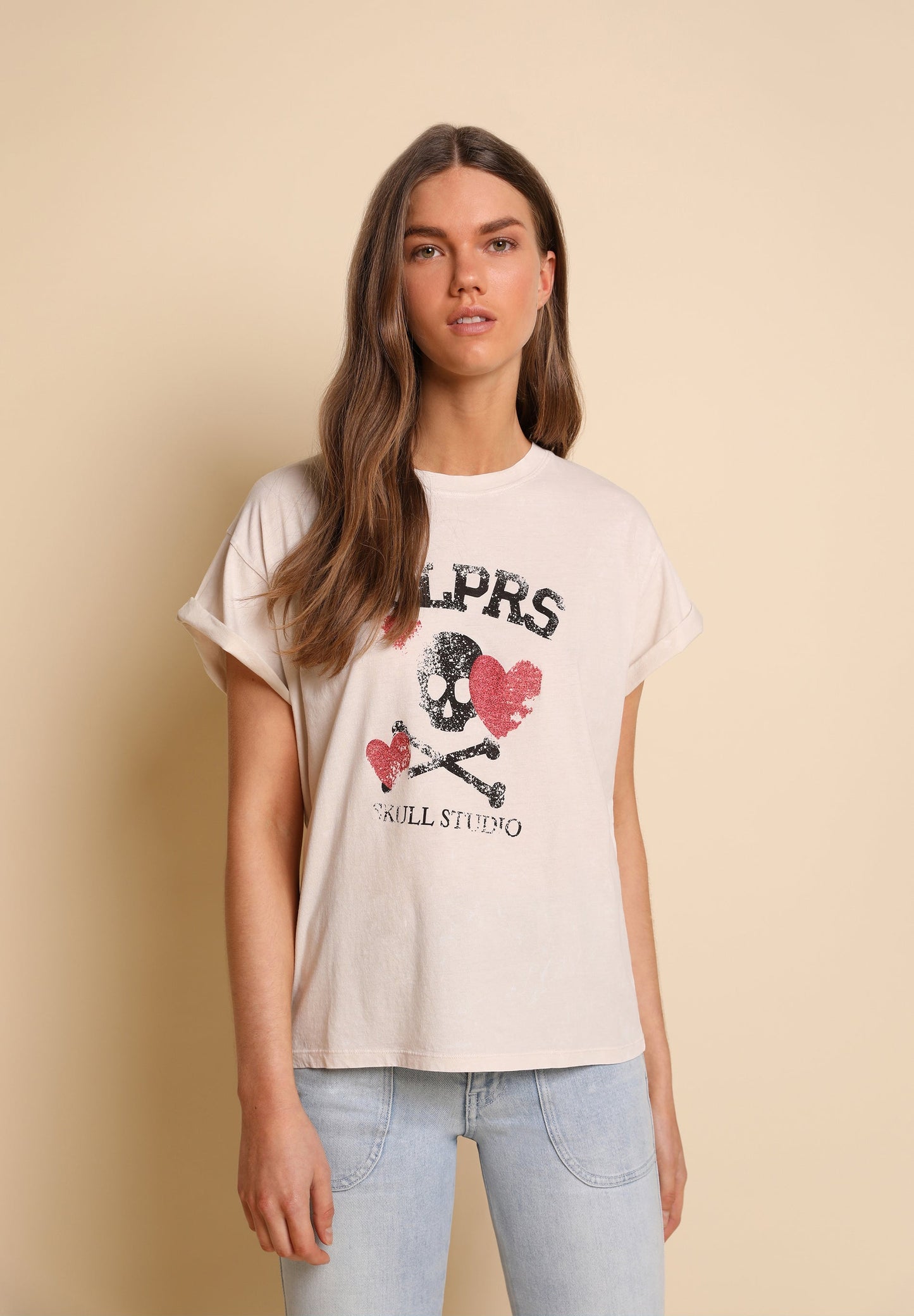 CAMISETA PRINT CALAVERA CORAZONES