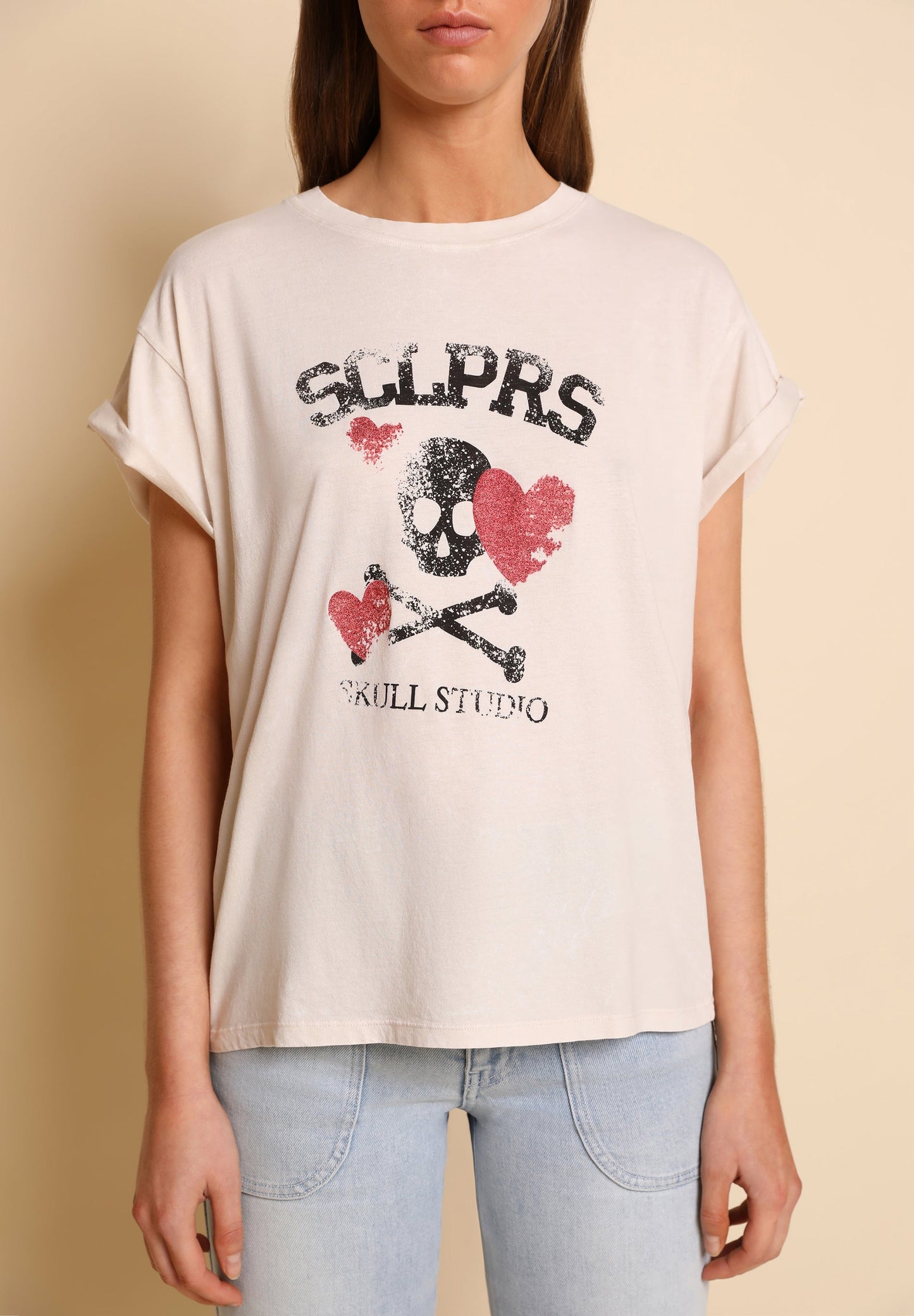 CAMISETA PRINT CALAVERA CORAZONES
