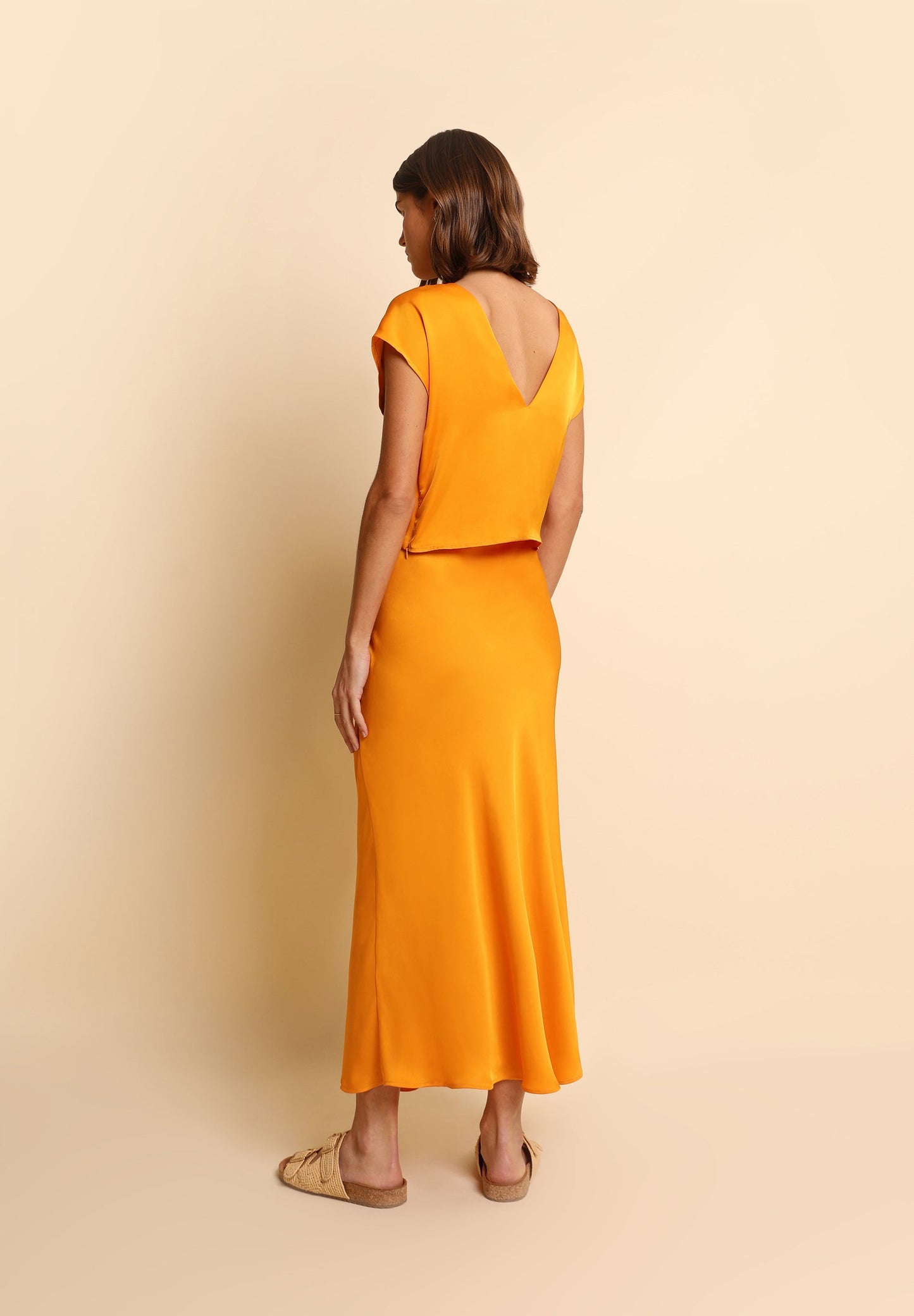 FALDA MIDI SATINADA