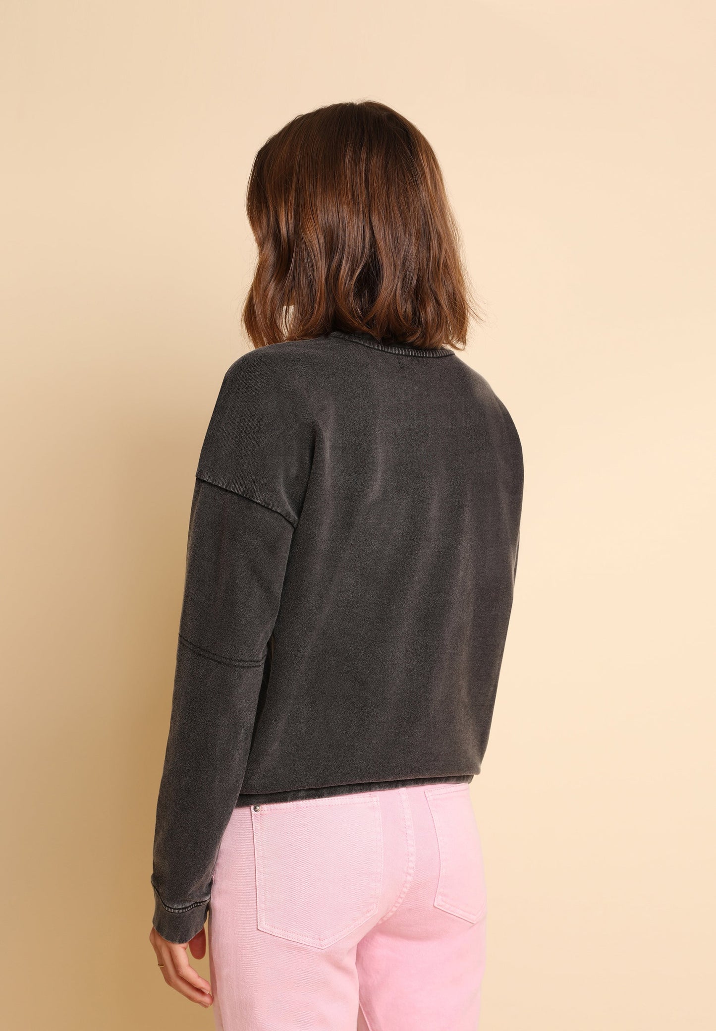 SUDADERA LAVADA LOGO BORDADO