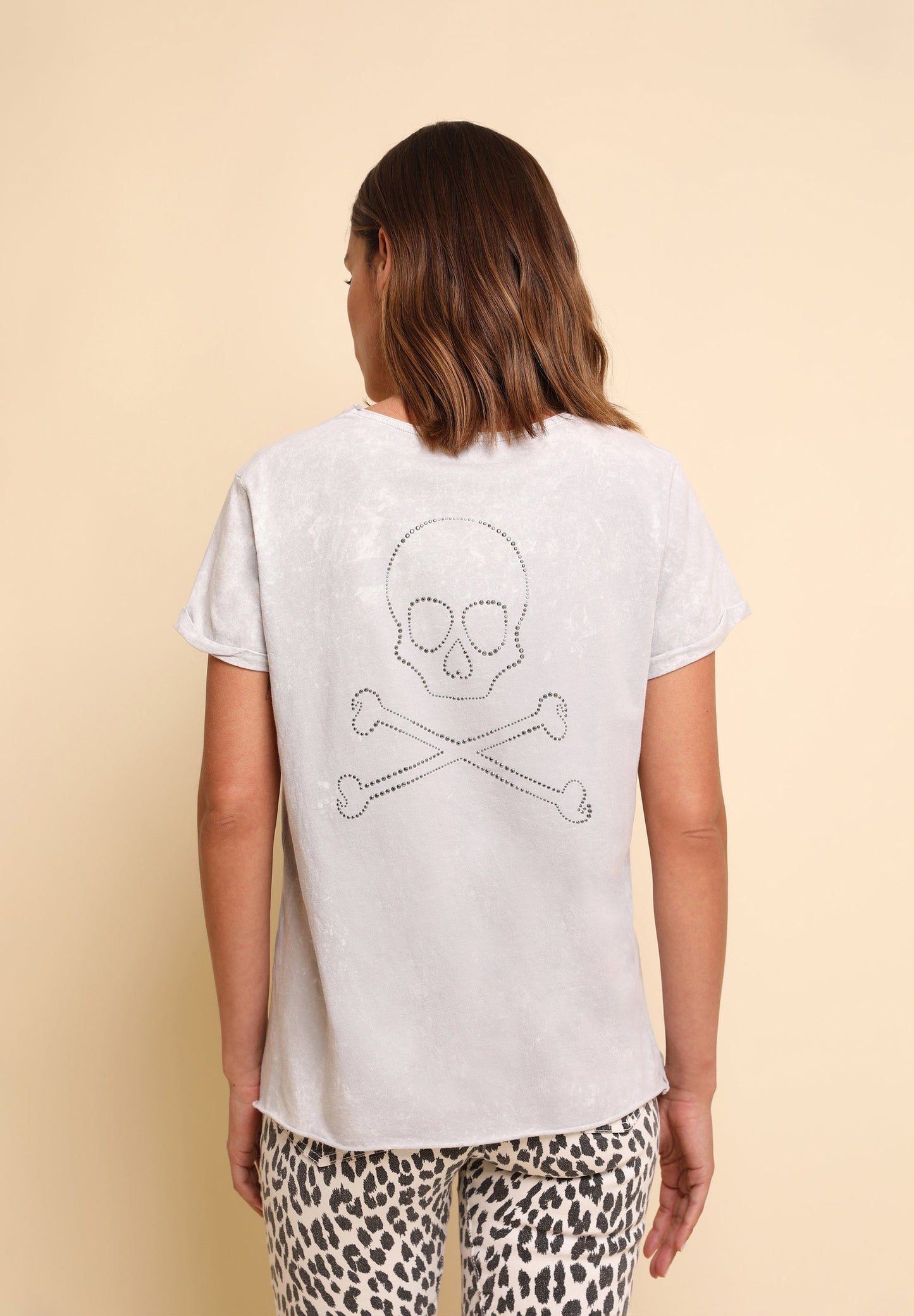 CAMISETA LAVADA CALAVERA TRASERA