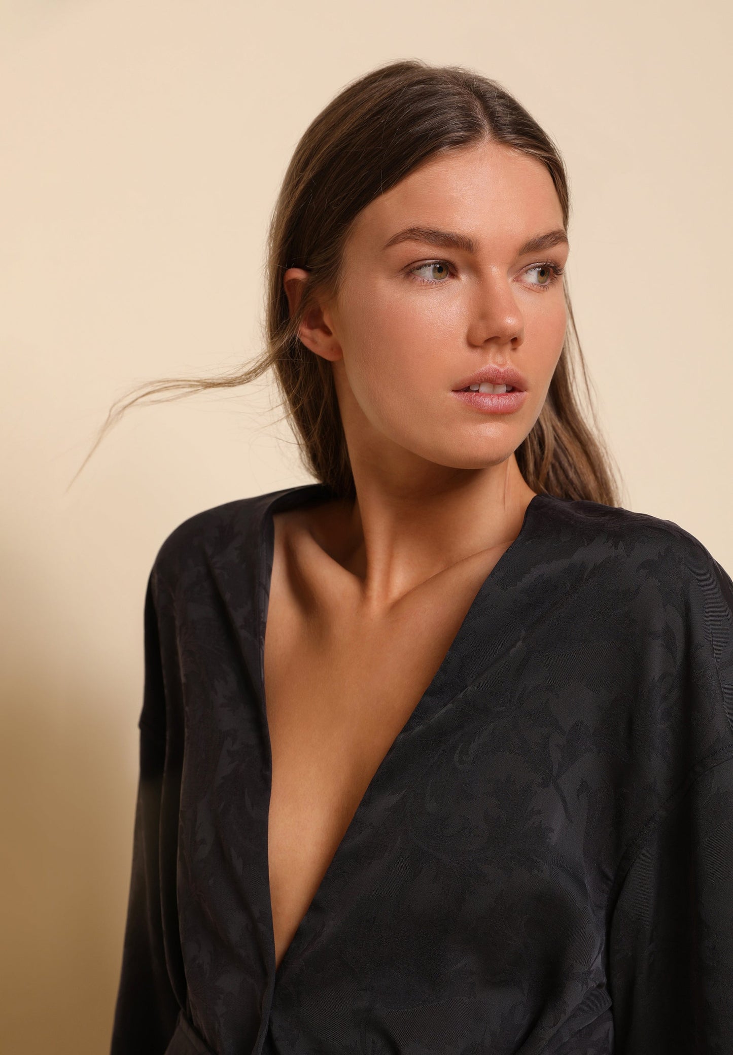 CHAQUETA TIPO KIMONO
