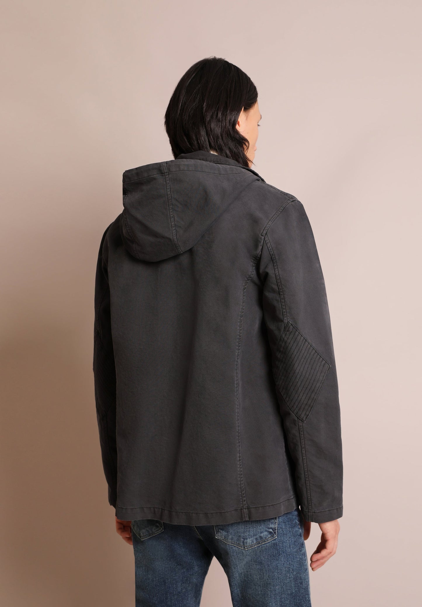 CHAQUETA LIGERA CAPUCHA