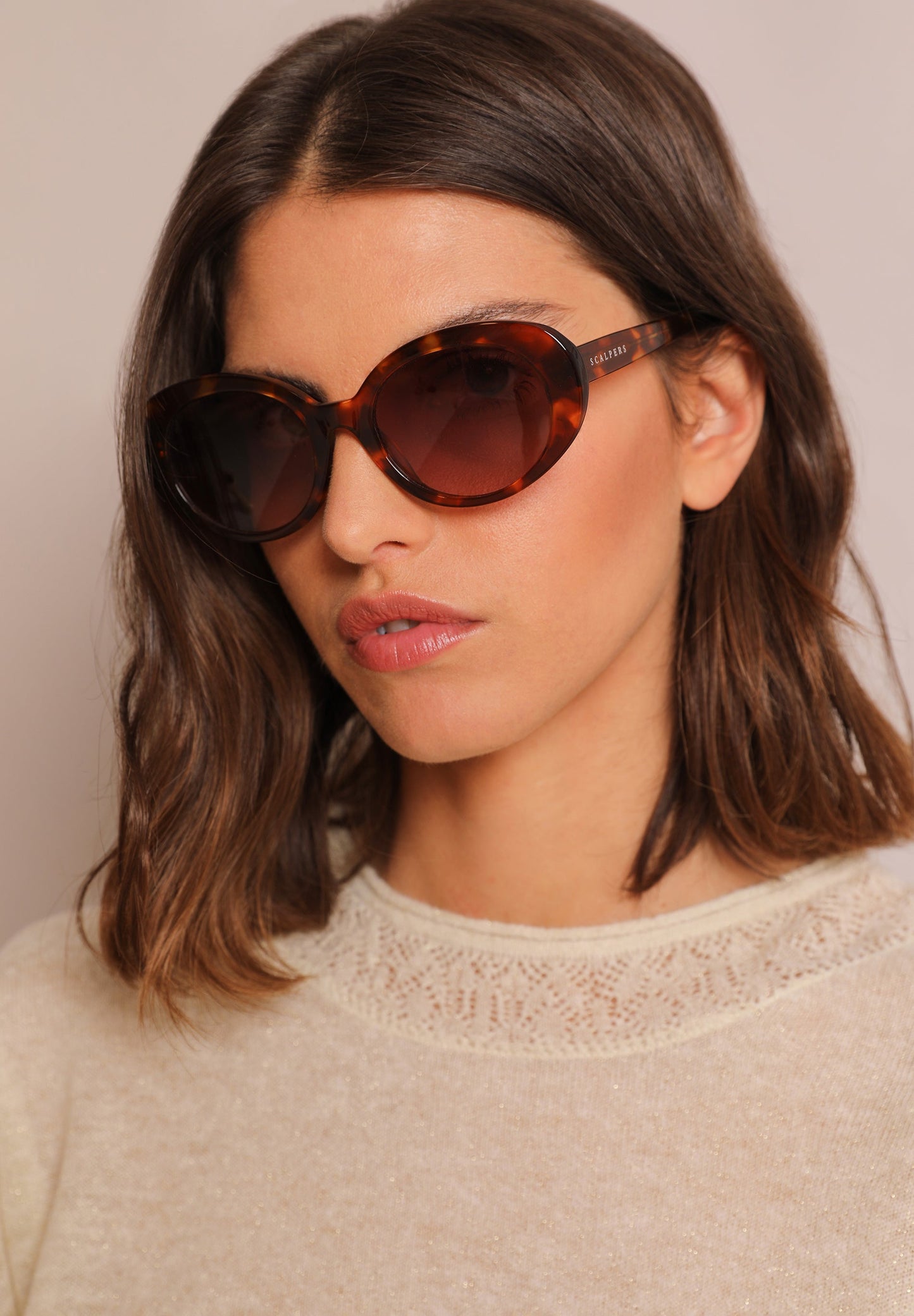 POINTELLE ROUND NECK JUMPER
