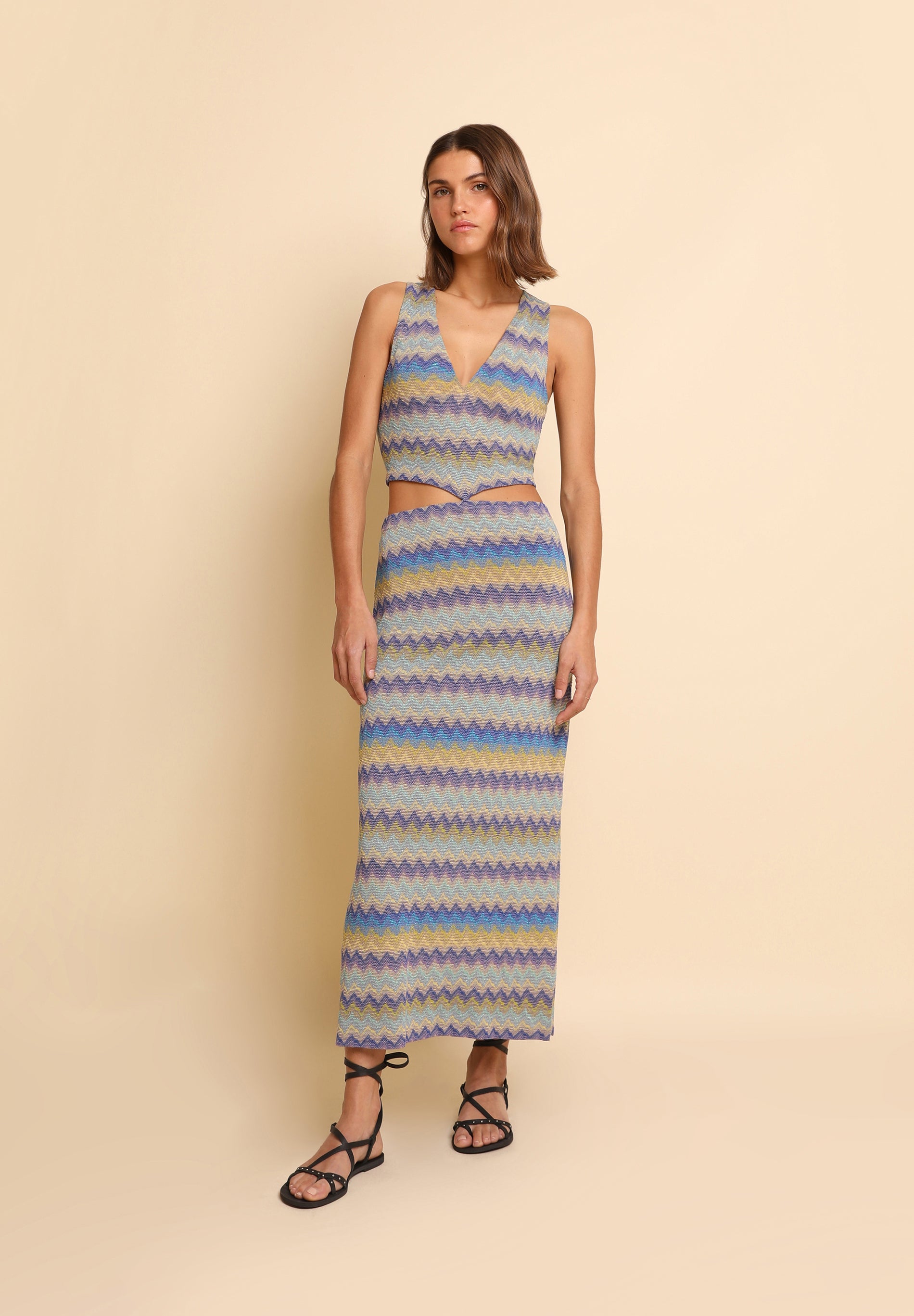 VESTIDO MIDI PUNTO ABERTURAS