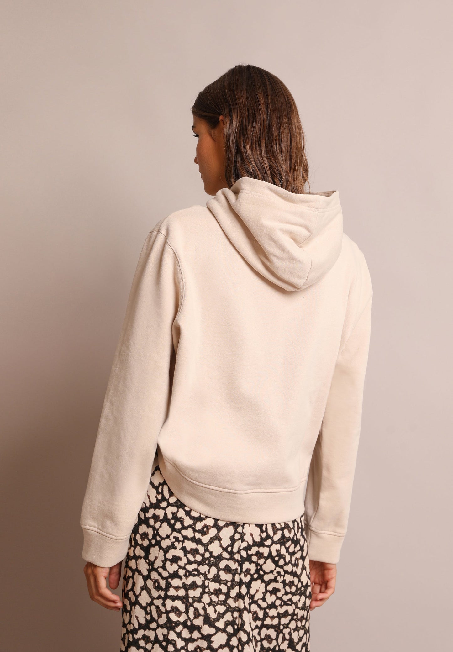 SUDADERA CALAVERA RELIEVE