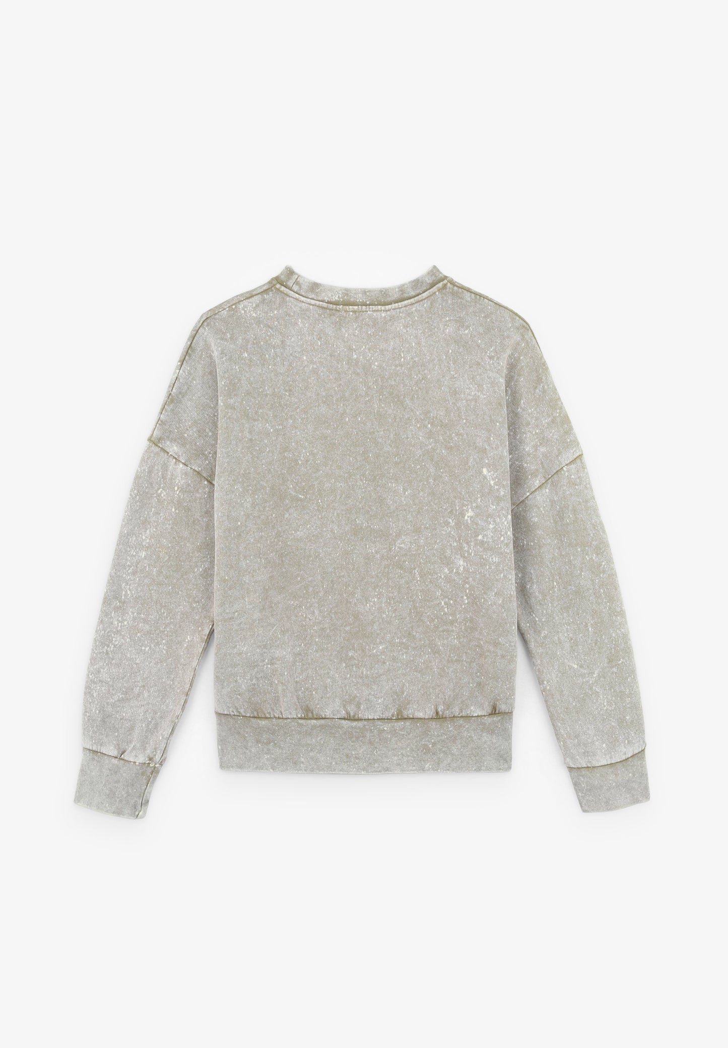 SUDADERA LAVADA CALAVERA TACHUELAS
