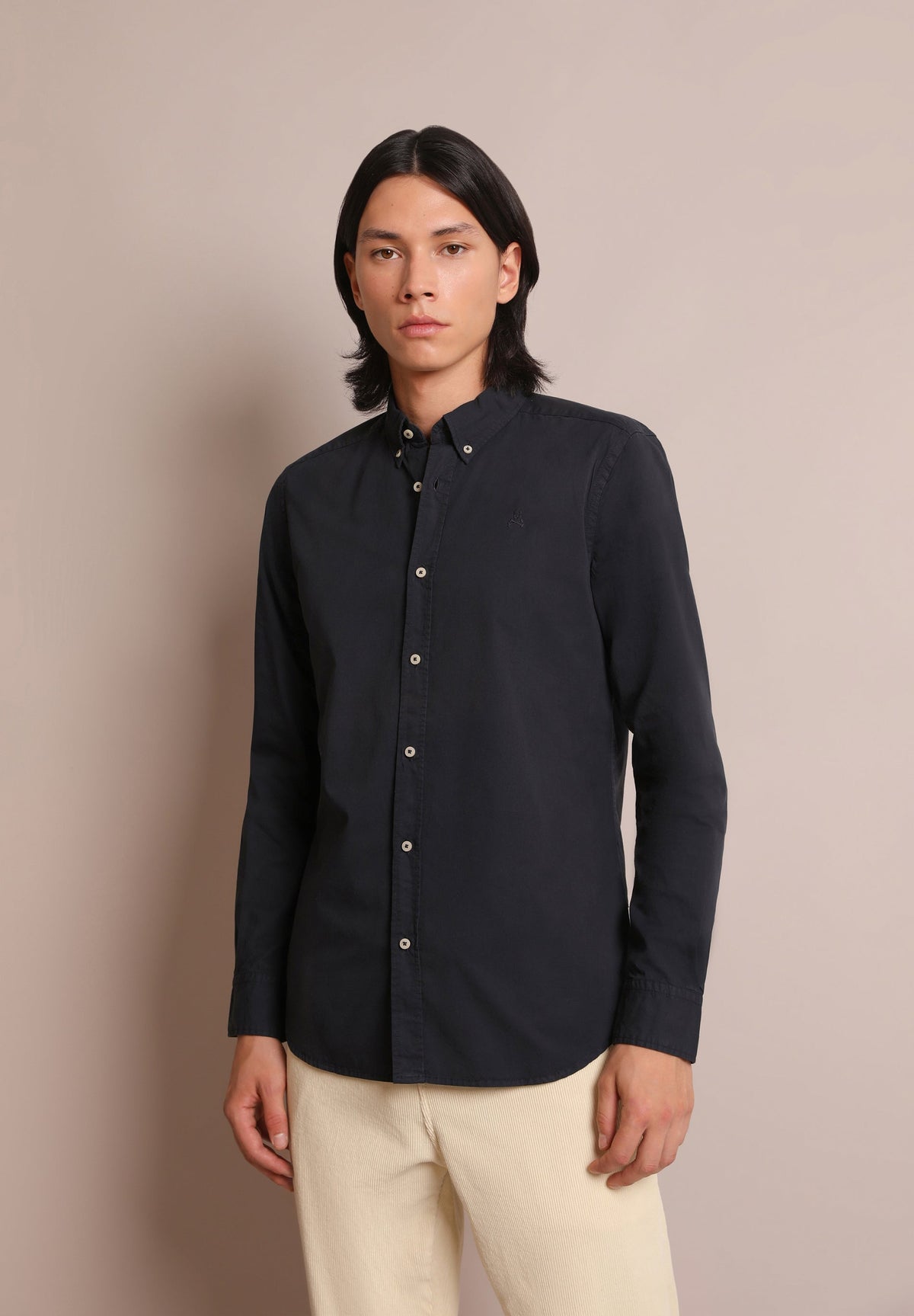 CAMISA CUELLO BOTONES CALAVERA CONTRASTE