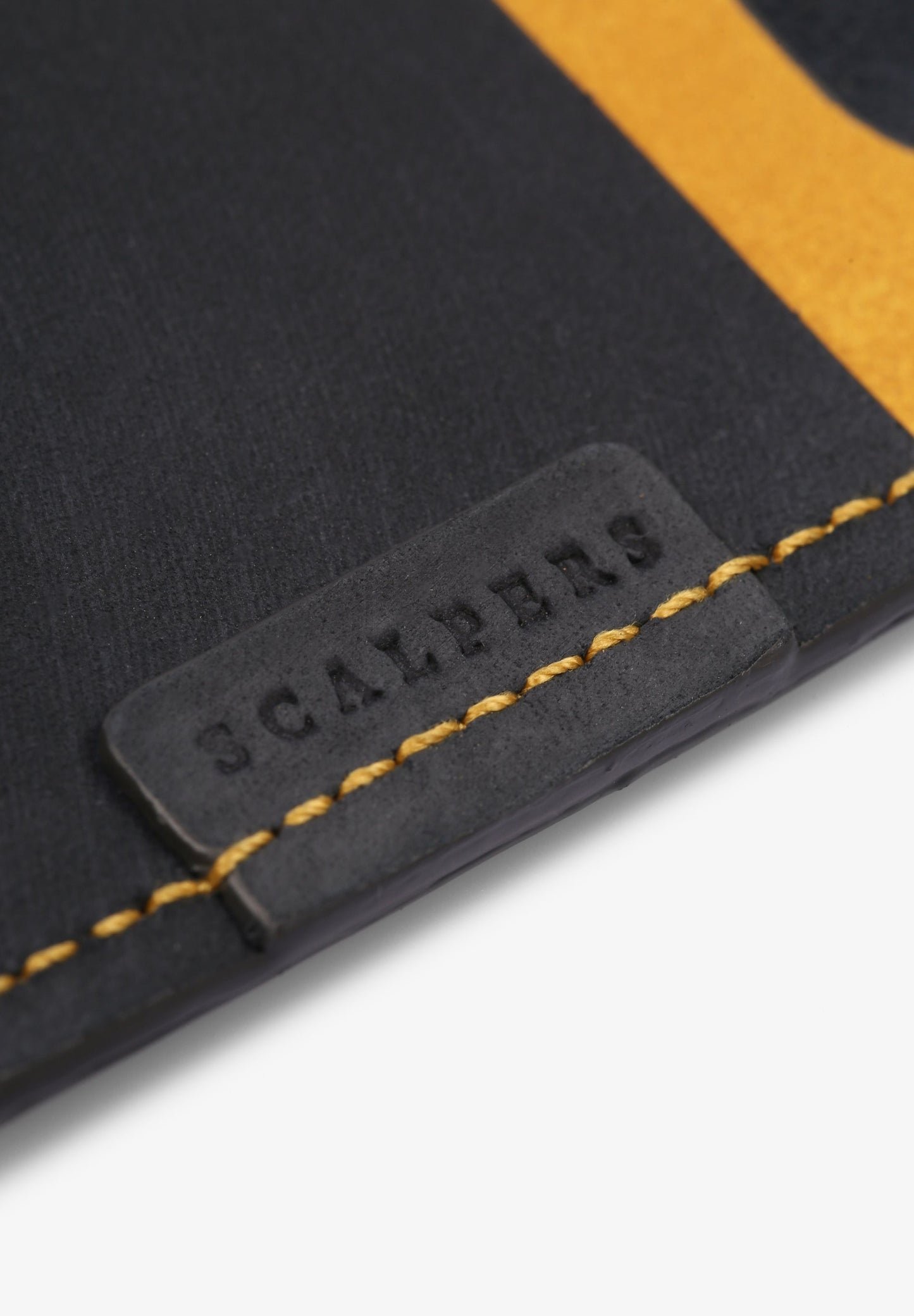 CARTERA PIEL CONTRASTE