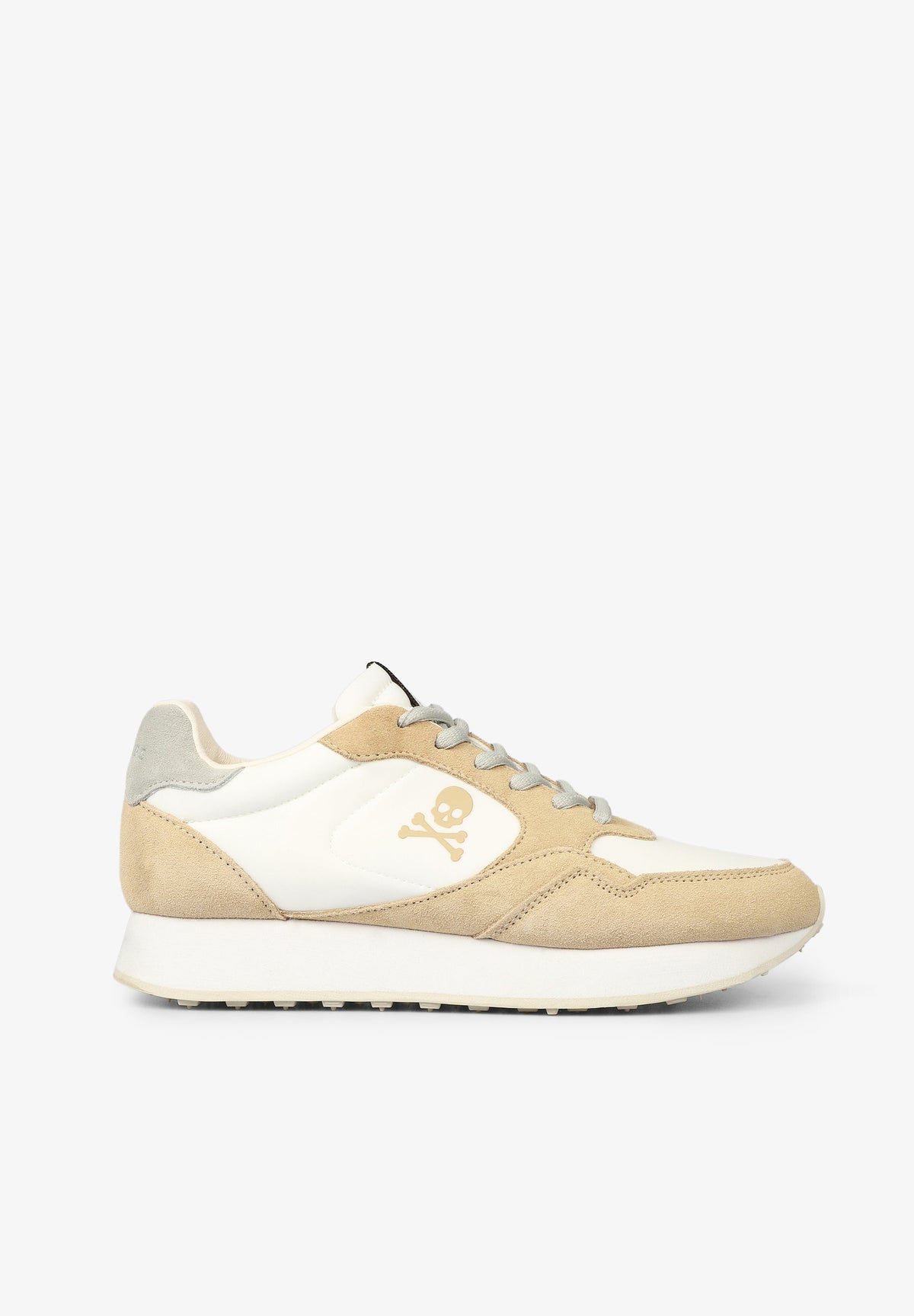 SNEAKERS METALIZADA SUELA PRONUNCIADA