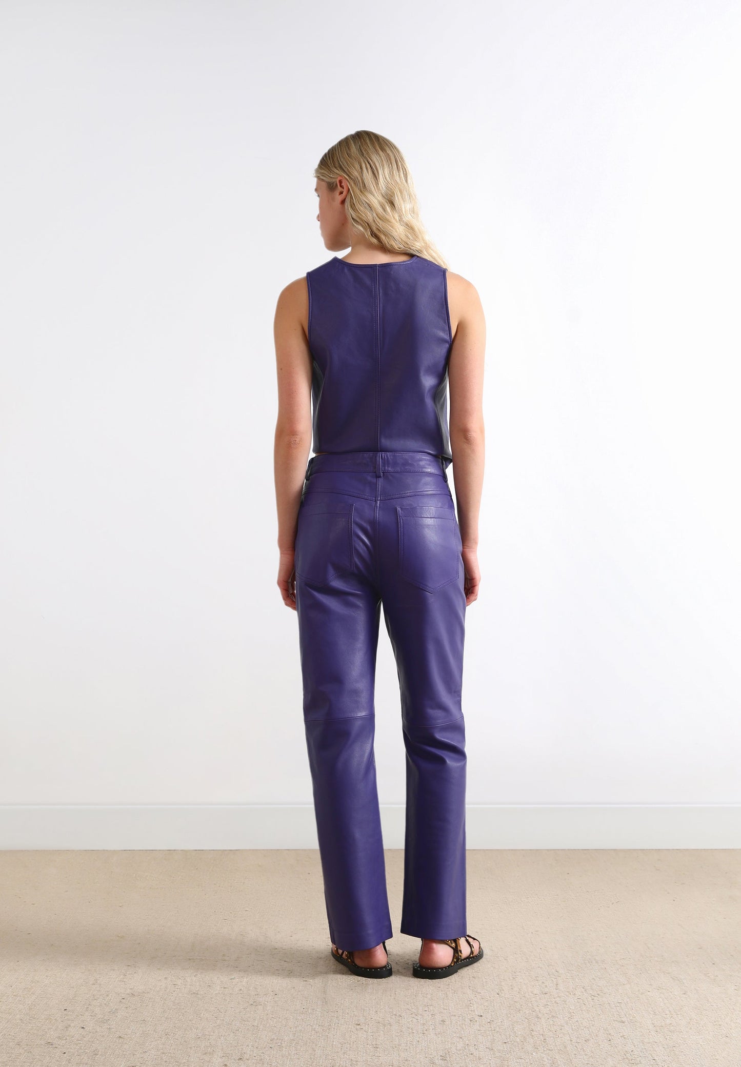 PANTALÓN FLARE PIEL SLIM FIT