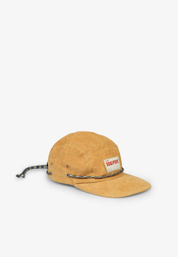 GORRA CINCO PANELES ETIQUETA