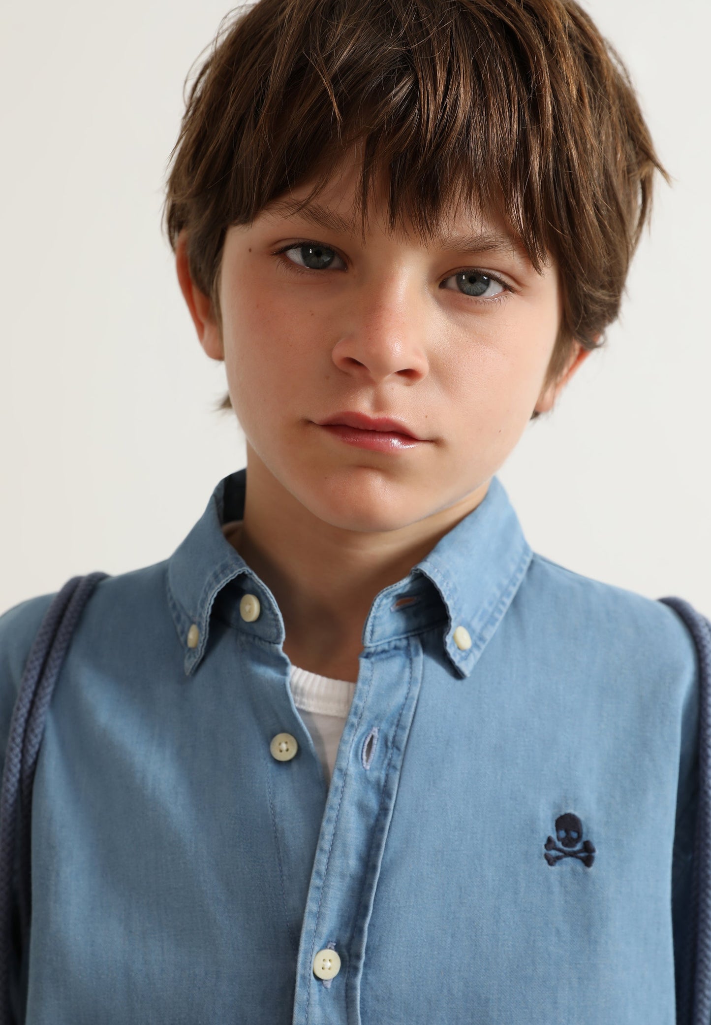 CAMISA DENIM CUELLO BOTONES