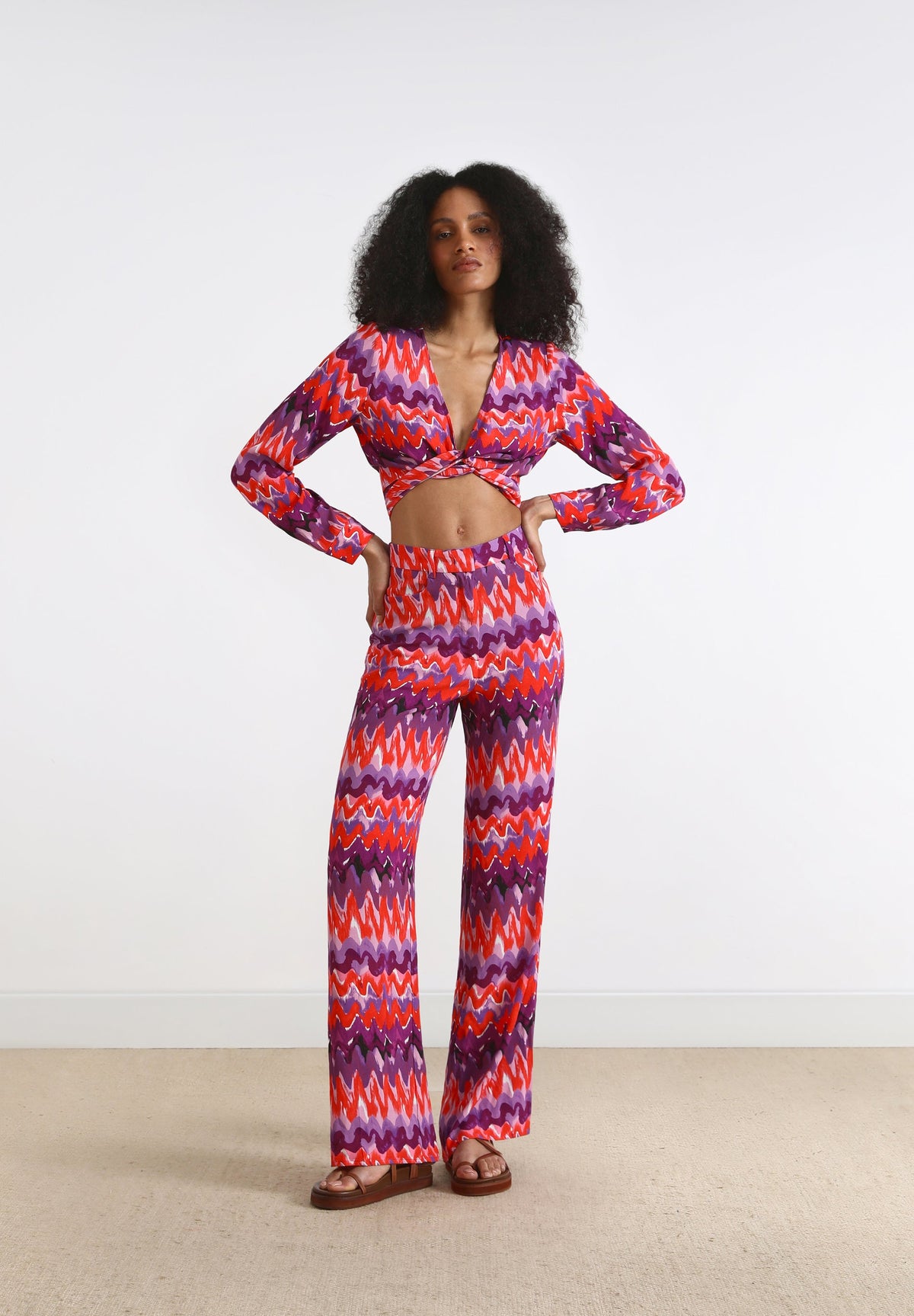 PANTALÓN FLARE PRINT ONDAS