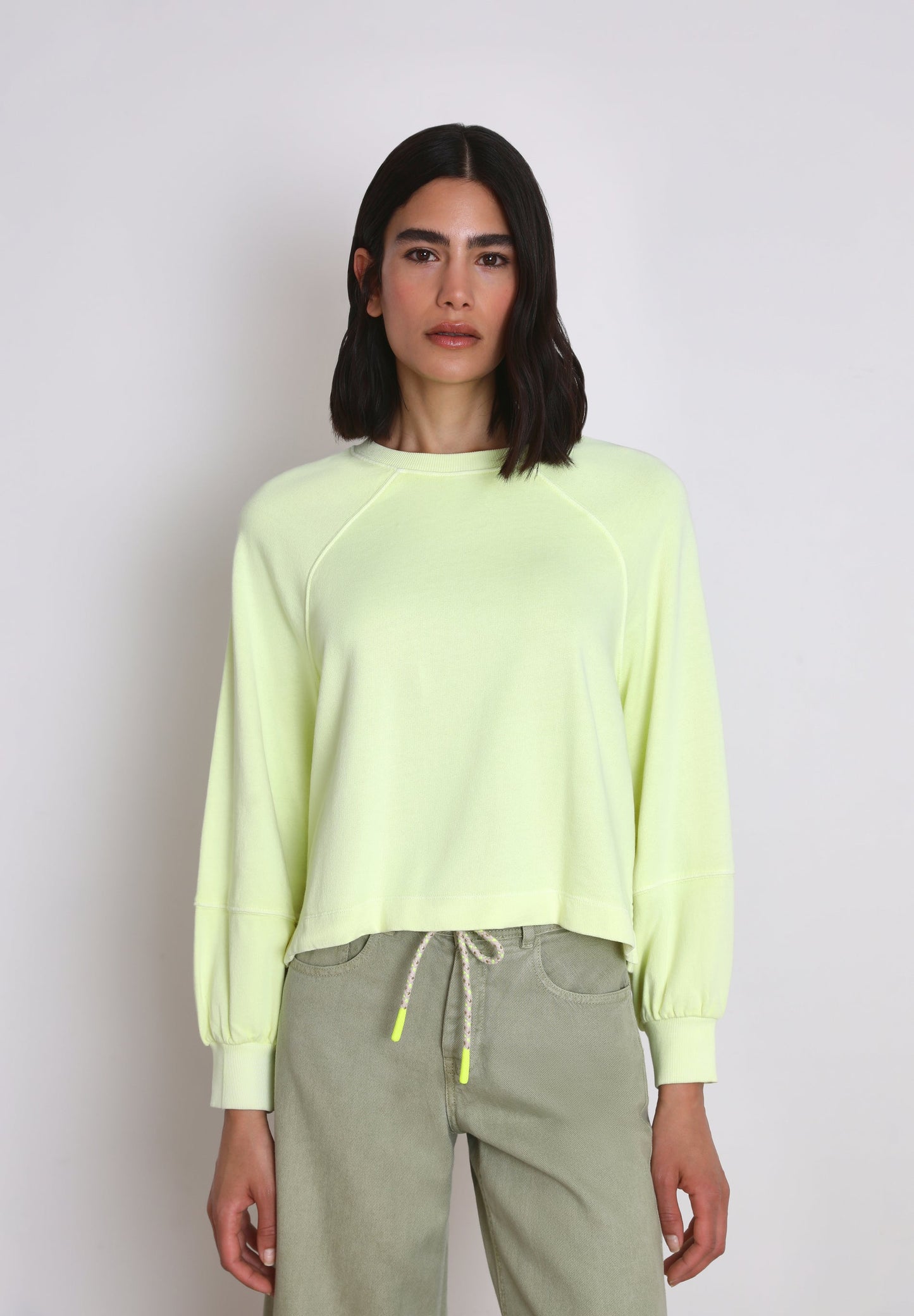 SUDADERA LAVADA MANGA RANGLAN