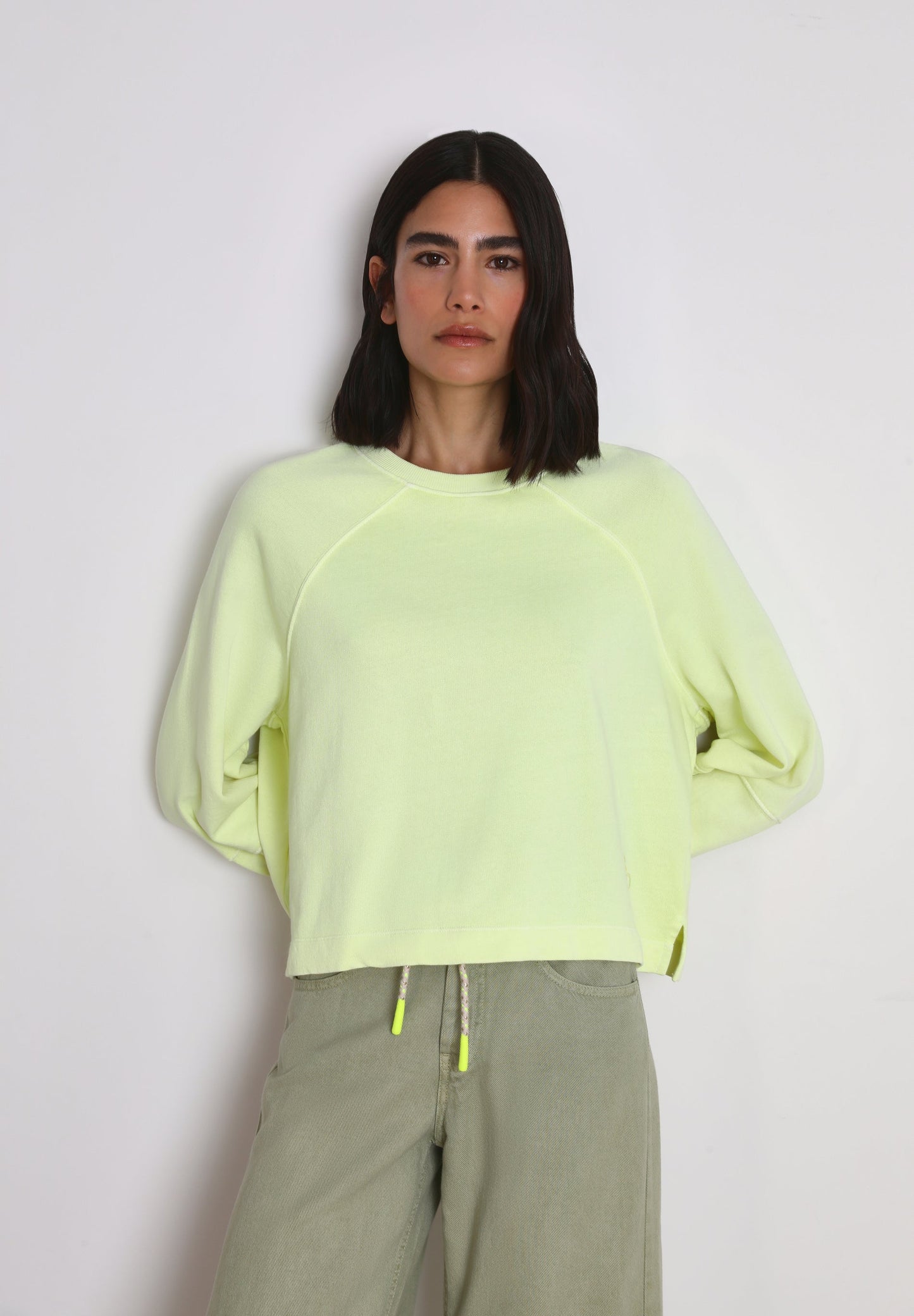 SUDADERA LAVADA MANGA RANGLAN
