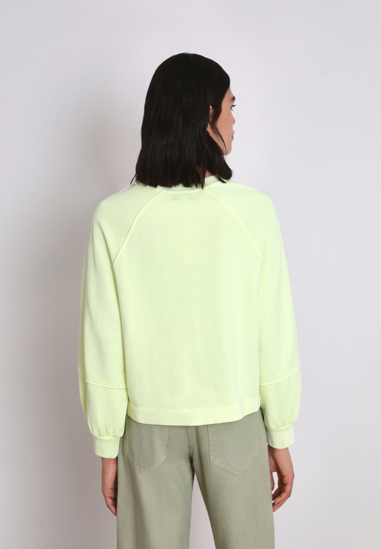 SUDADERA LAVADA MANGA RANGLAN