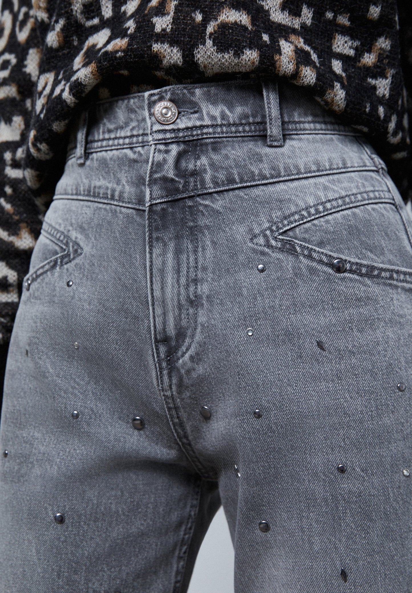 JEANS CULLOTE TACHUELAS