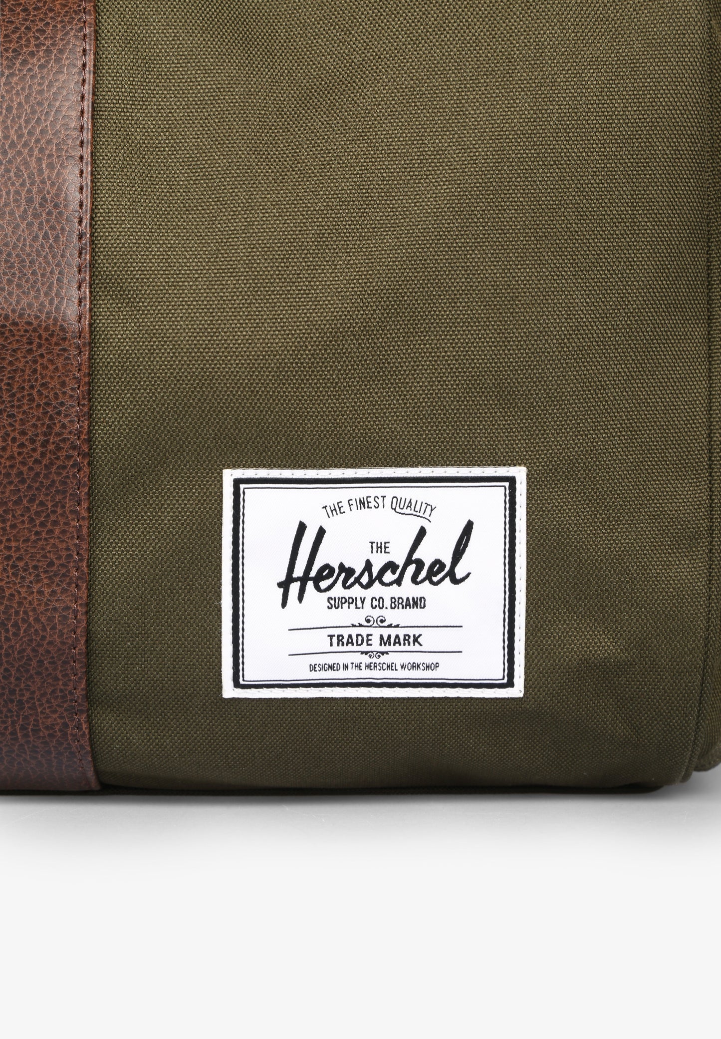HERSCHEL | BOLSA DE VIAJE NOVEL