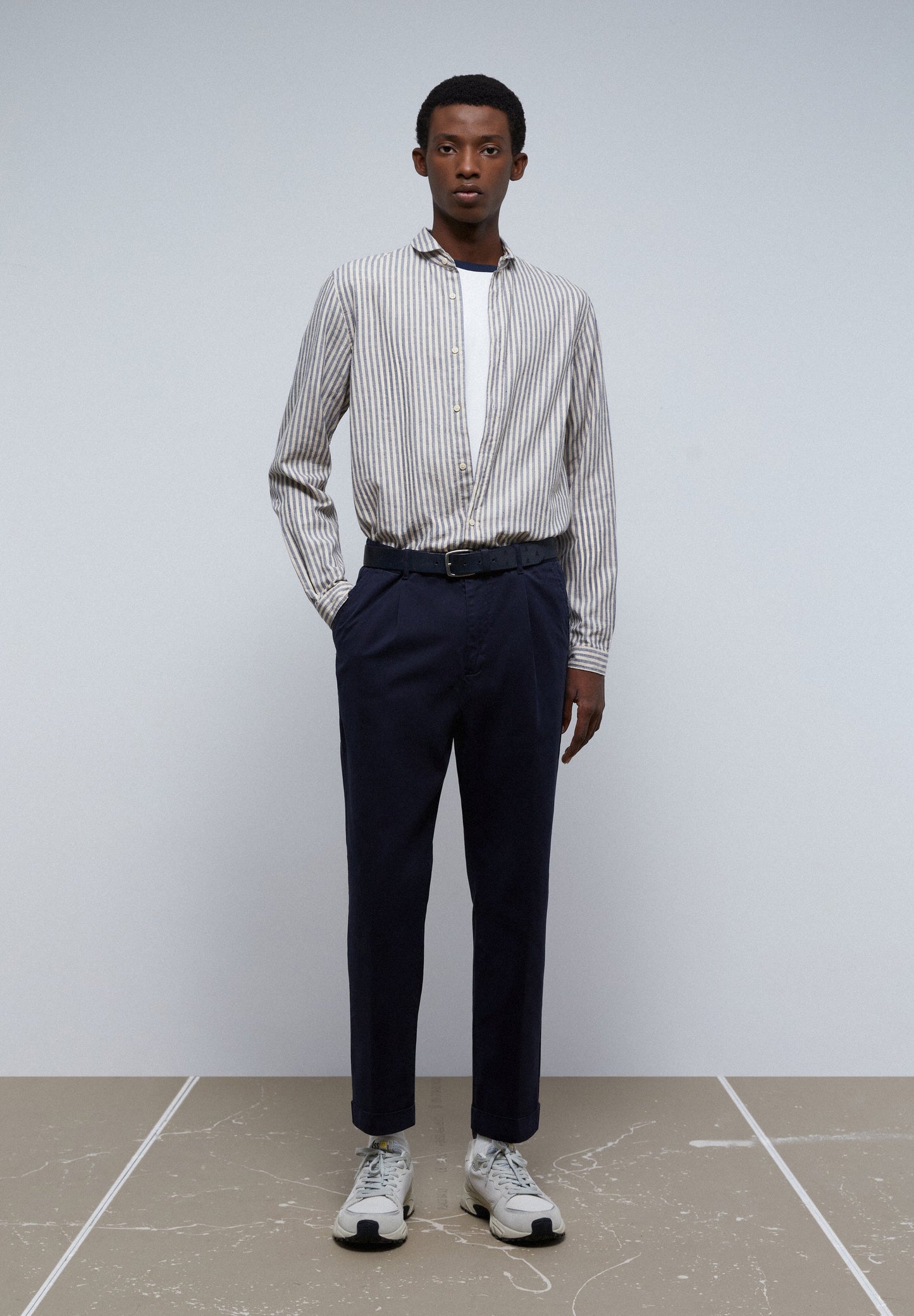 PANTALÓN CHINO PREMIUM PINZAS