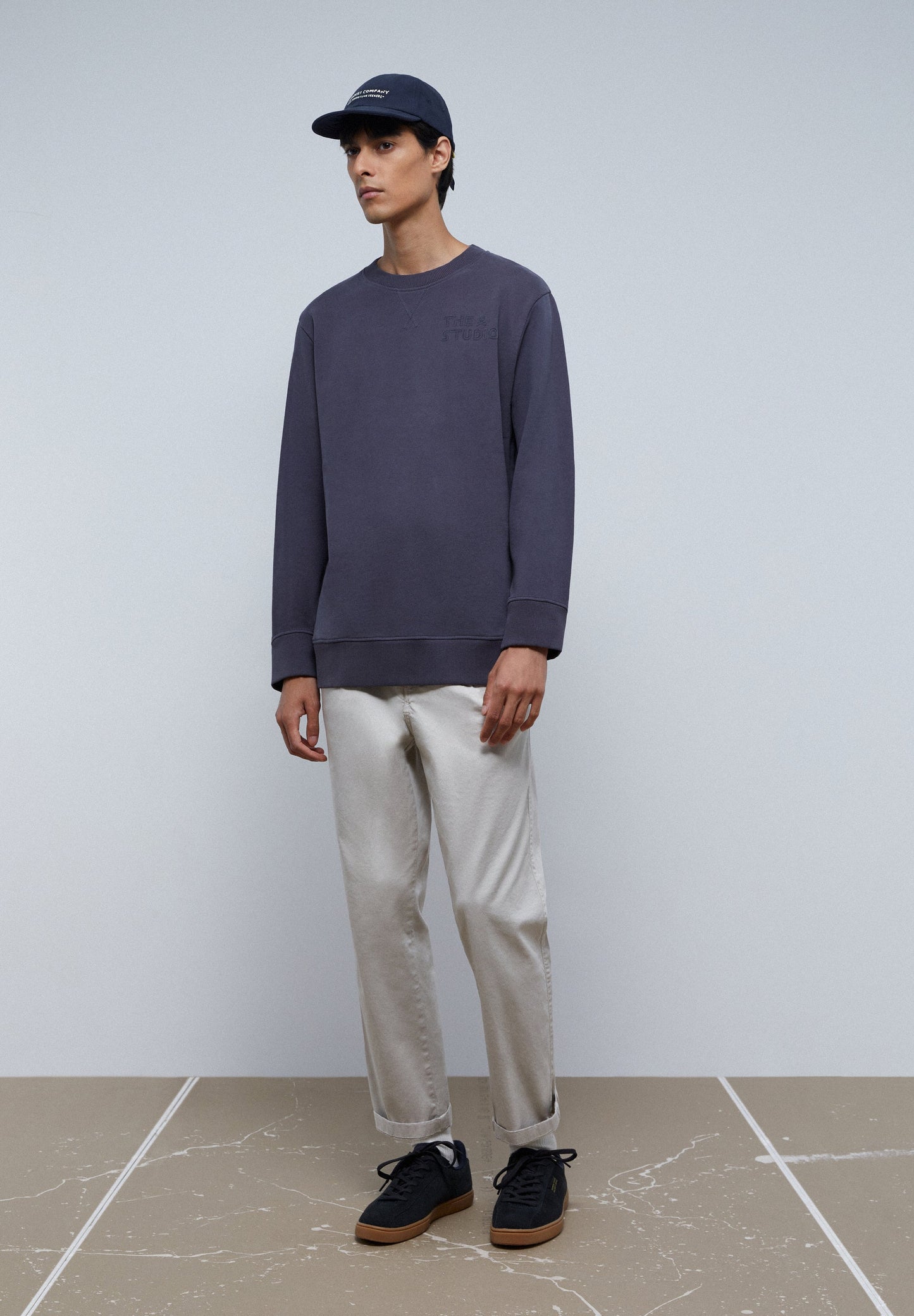 STUDIO SWEATER