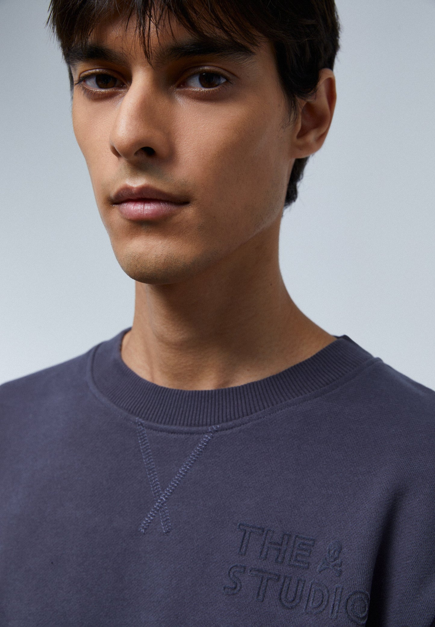 STUDIO SWEATER