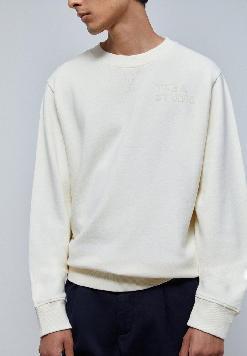 STUDIO SWEATER