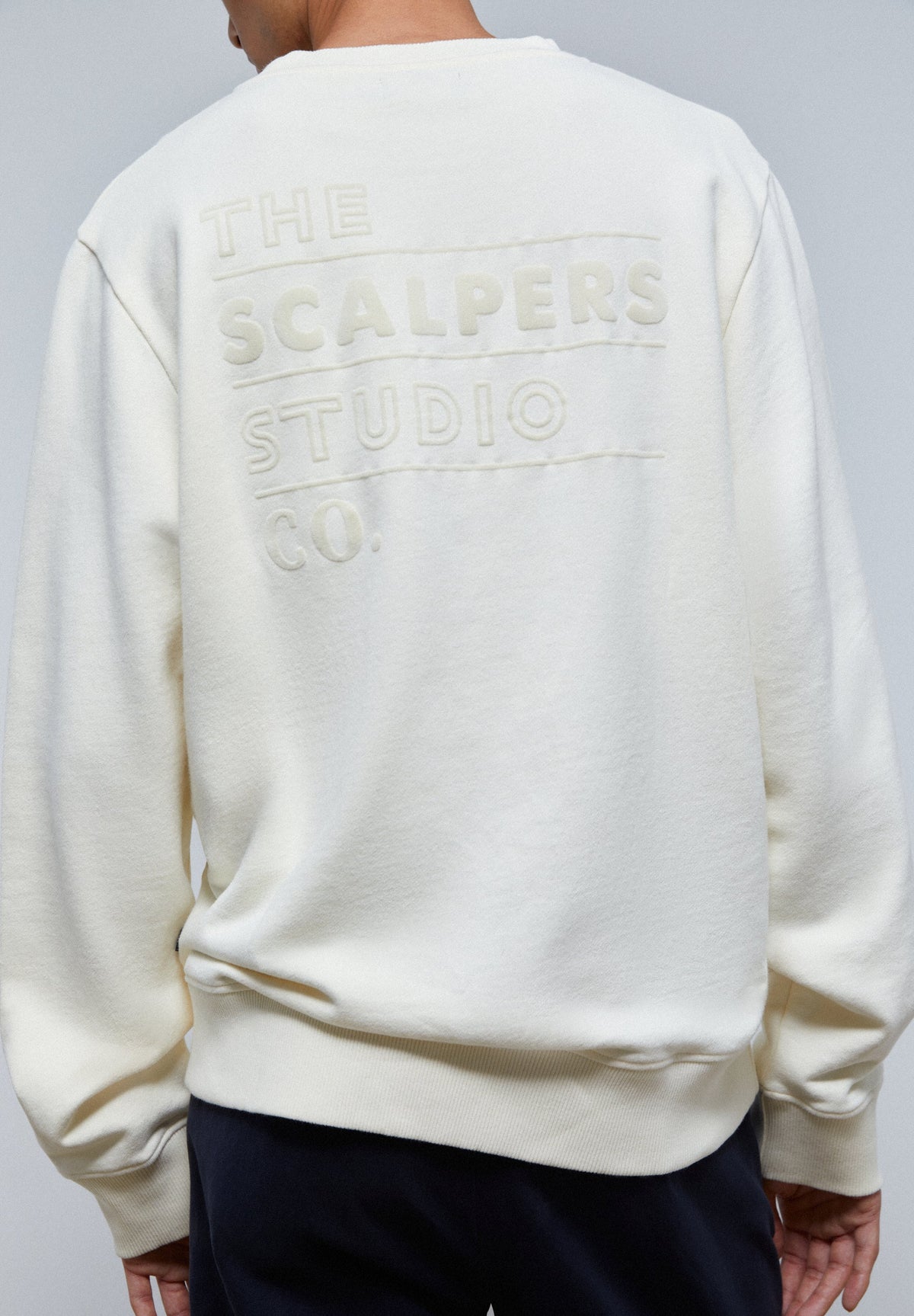 STUDIO SWEATER