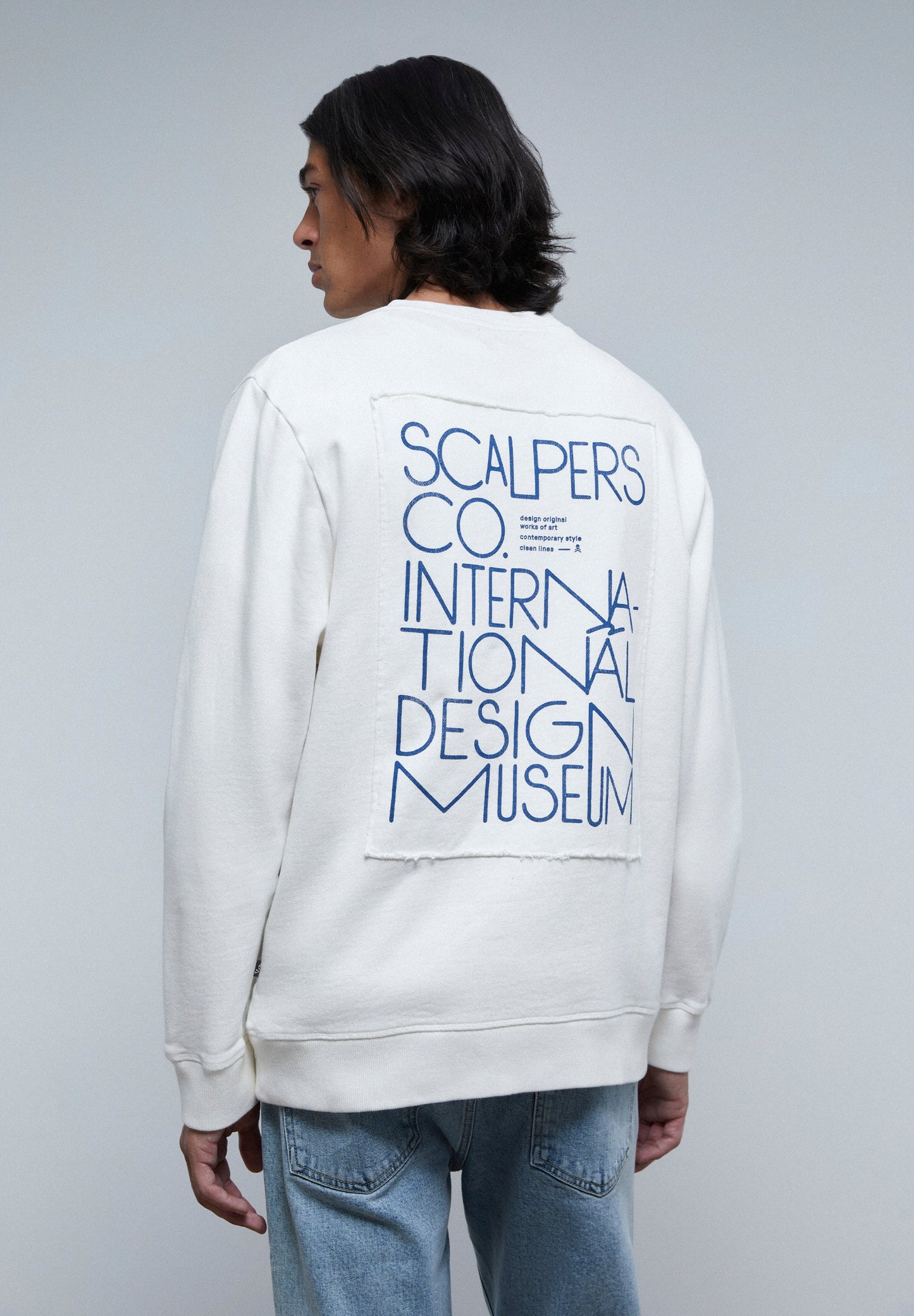 SUDADERA PARCHE TRASERO