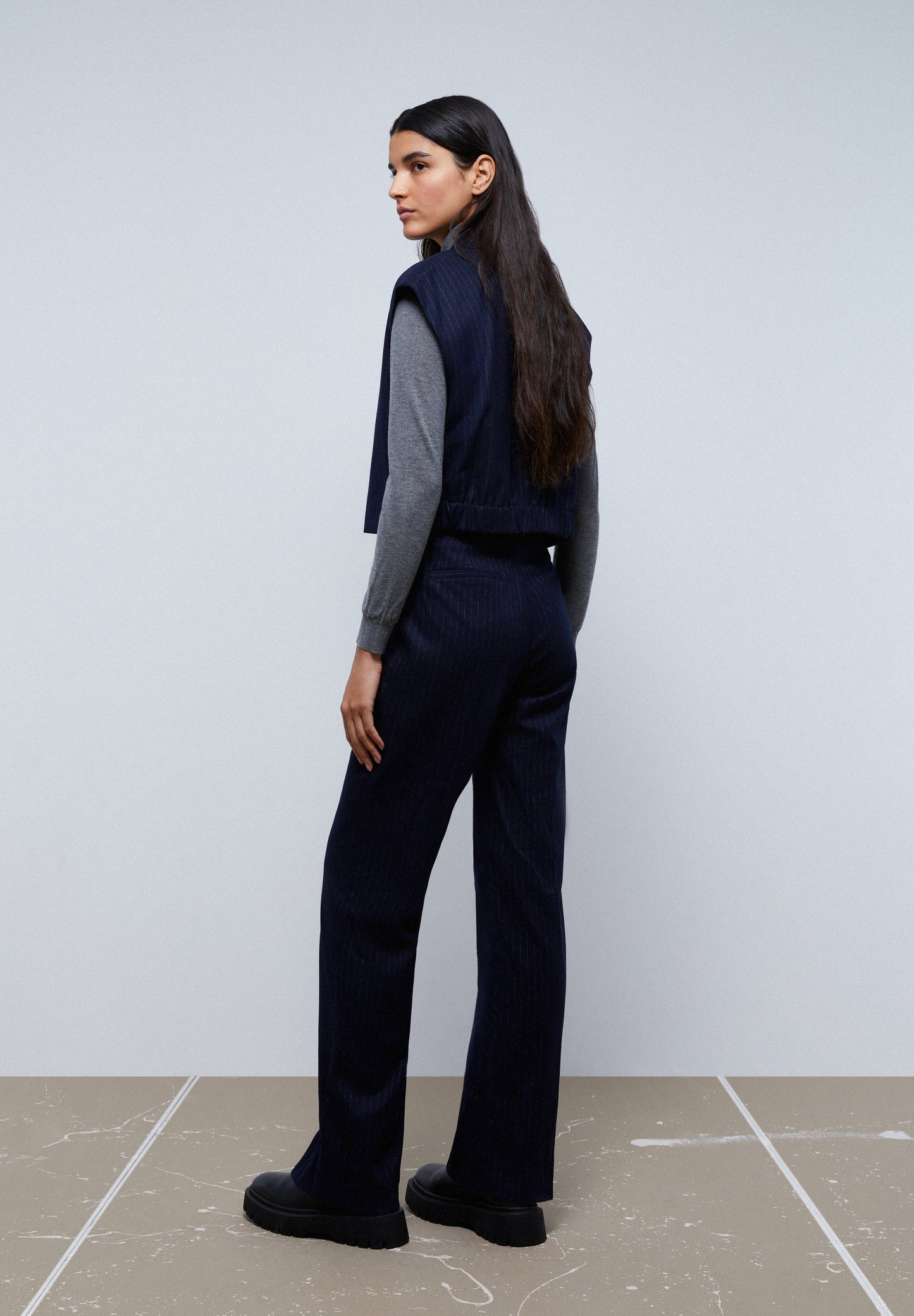 PANTALÓN RECTO RAYA DIPLOMÁTICA