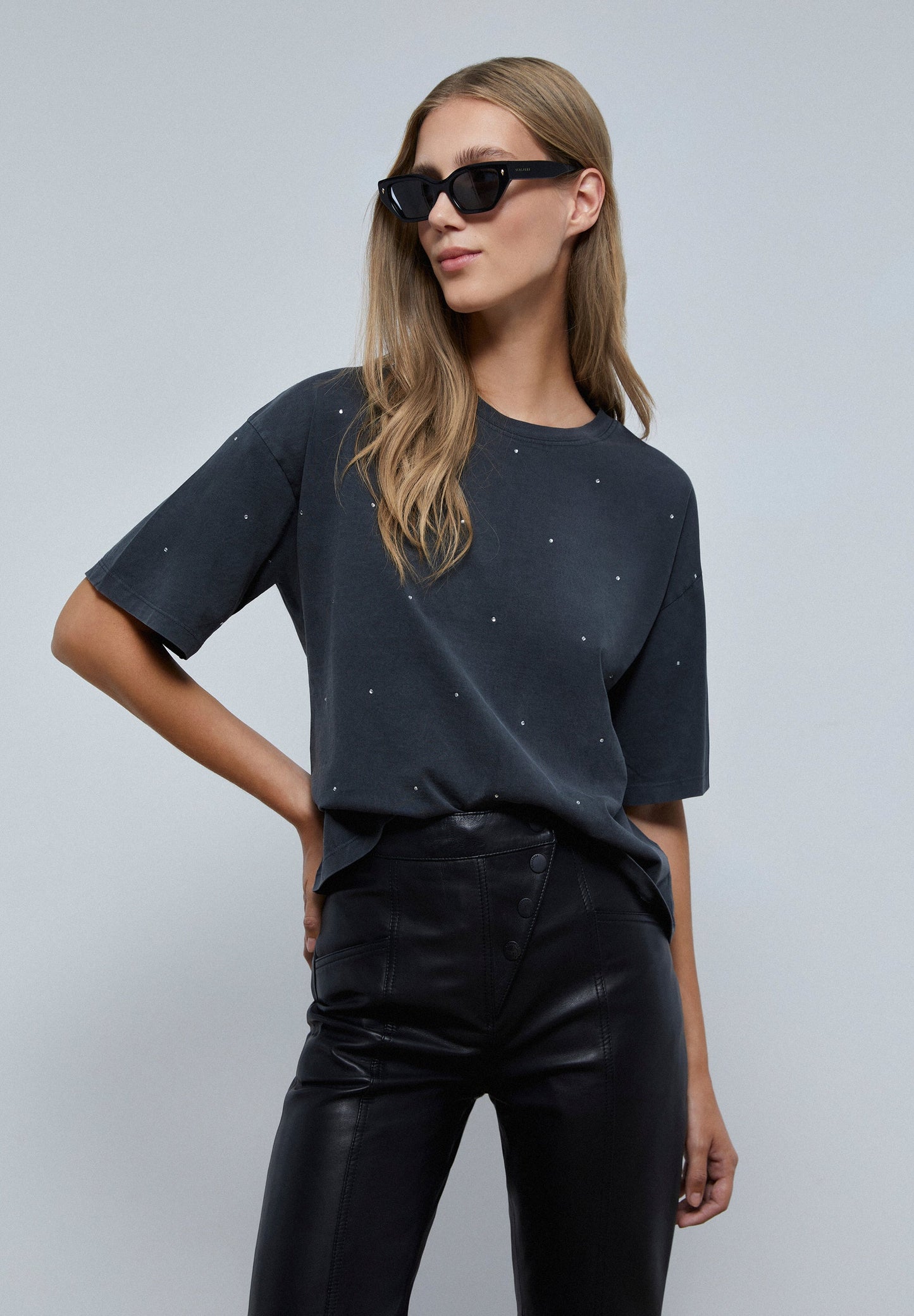 CAMISETA DETALLE CRISTALES