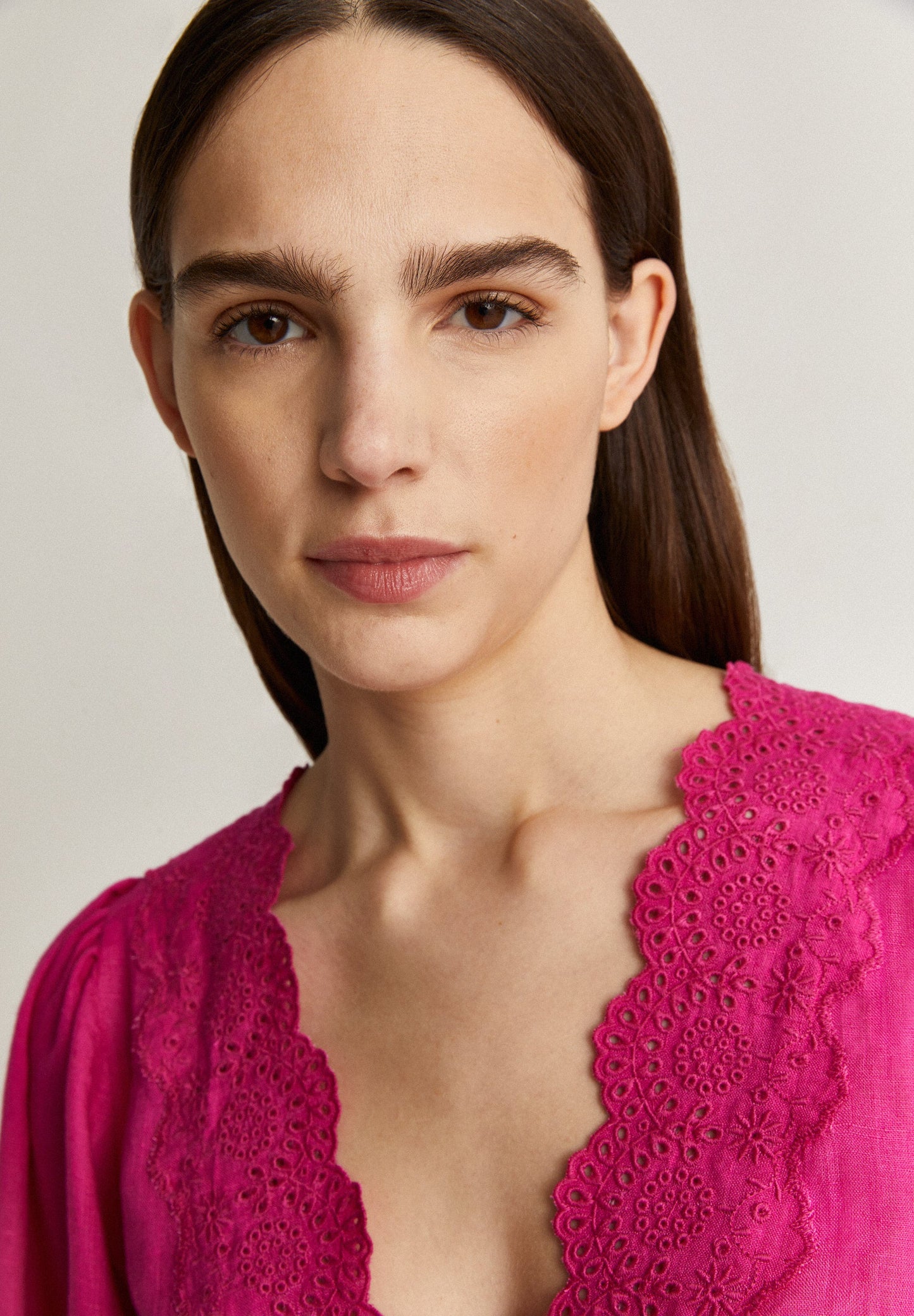 BLUSA BORDADO CONTRASTE