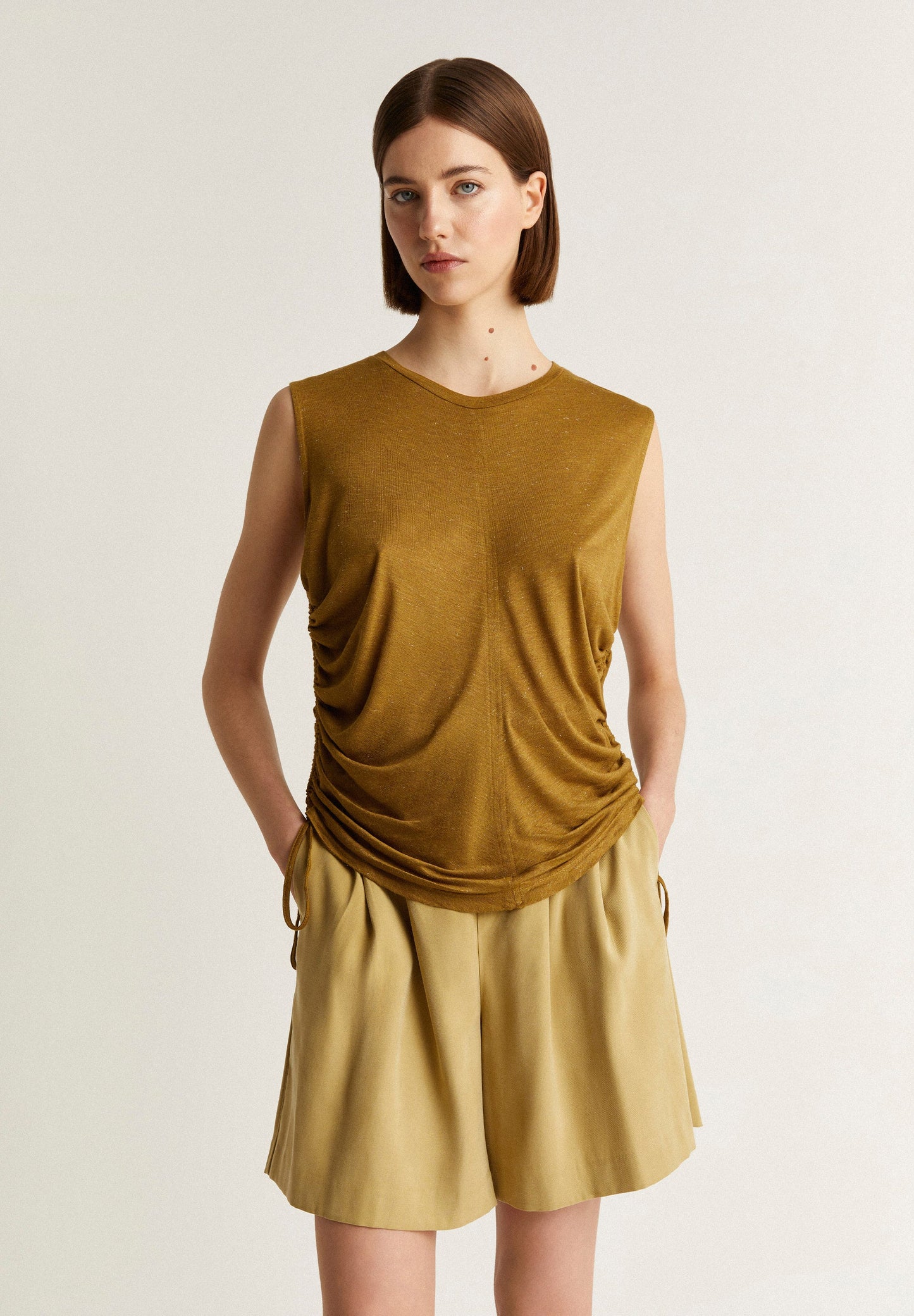 CAMISETA LUREX FRUNCE LATERAL