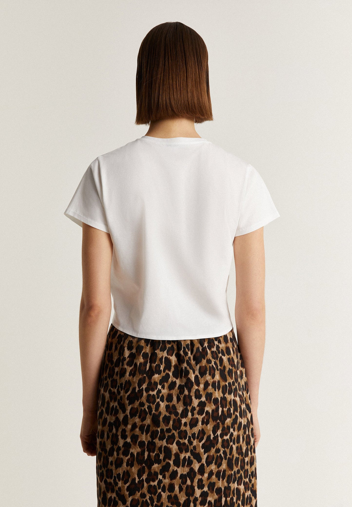 CAMISETA DETALLE FRUNCE FRONTAL