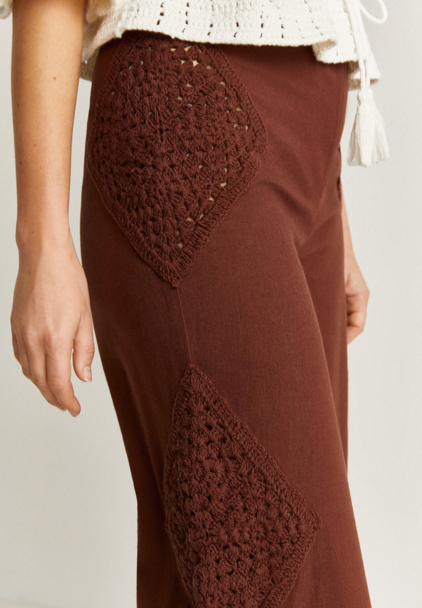 PANTALÓN CULOTTE DETALLE CROCHET