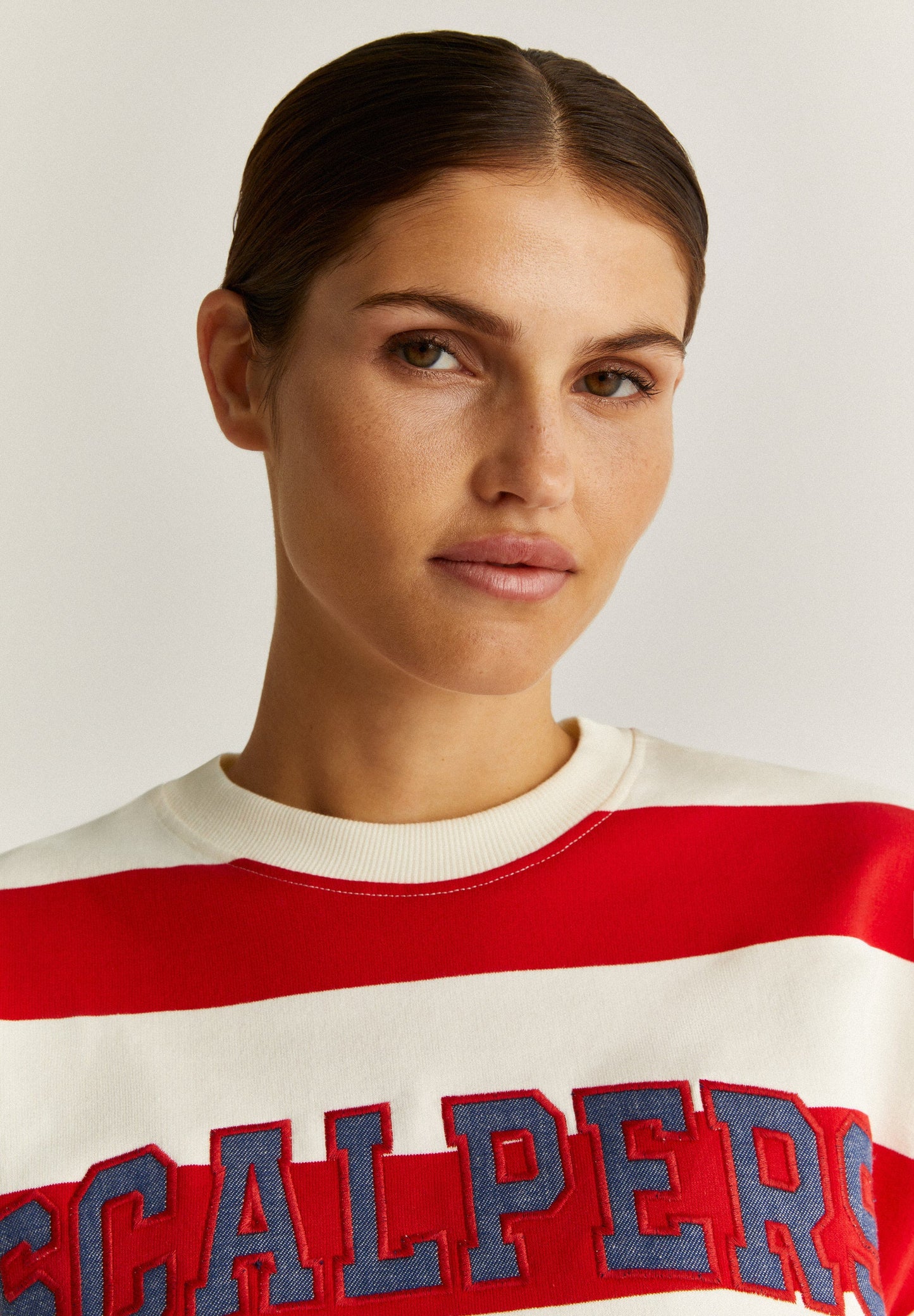 SUDADERA RAYAS LOGO